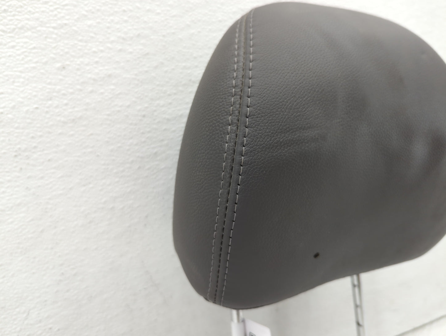 2013-2014 Hyundai Sonata Headrest Head Rest Front Driver Passenger Seat - Oemusedautoparts1.com