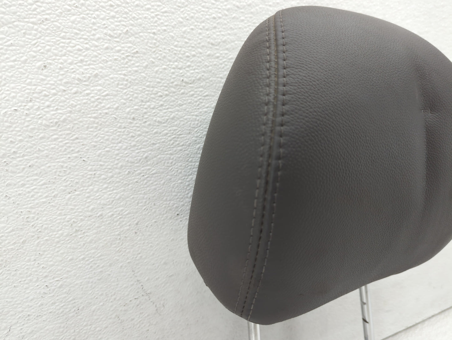 2013-2014 Hyundai Sonata Headrest Head Rest Front Driver Passenger Seat - Oemusedautoparts1.com
