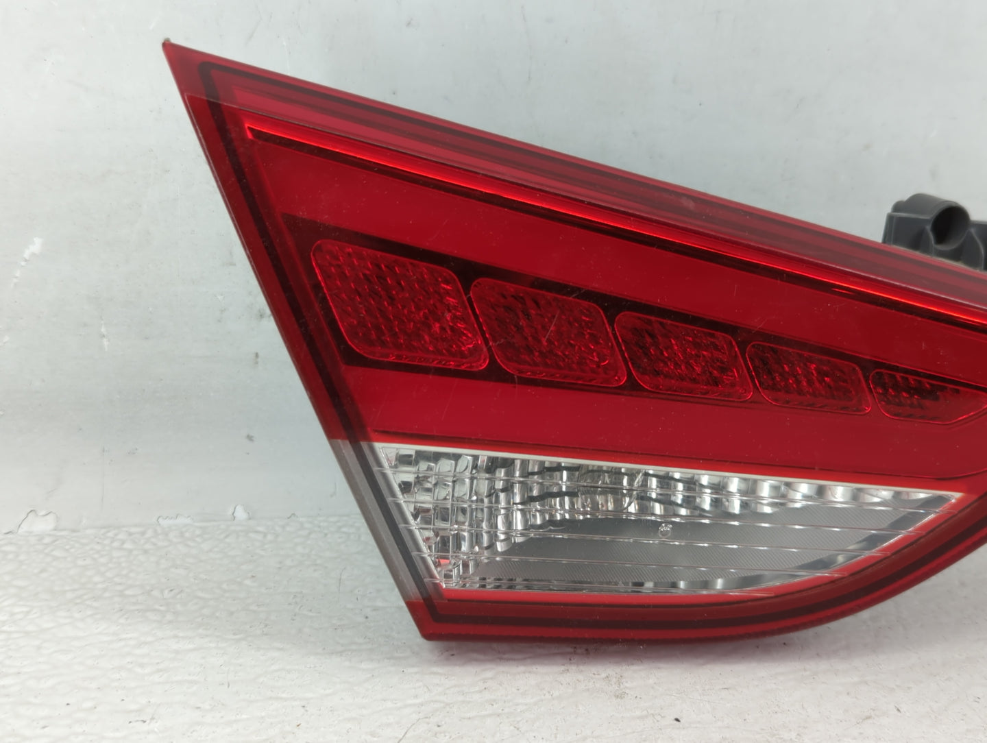 2011-2014 Hyundai Sonata Tail Light Assembly Driver Left OEM Fits Fits 2011 2012 2013 2014 OEM Used Auto Parts - Oemusedauto