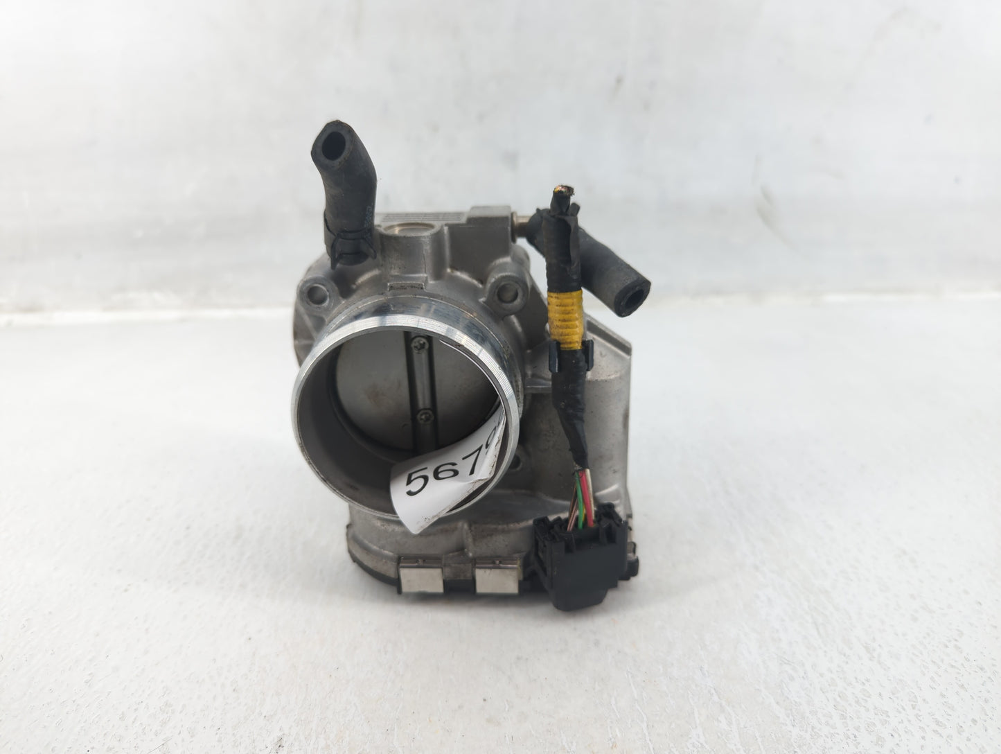 2011-2015 Hyundai Sonata Throttle Body P/N:35100-2G800 Fits Fits 2011 2012 2013 2014 2015 2016 OEM Used Auto Parts - Oemused