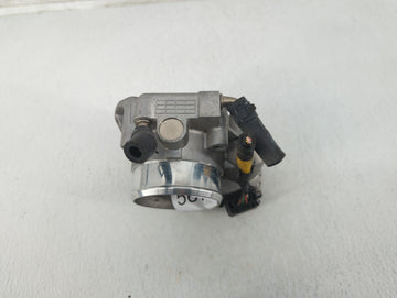 2011-2015 Hyundai Sonata Throttle Body P/N:35100-2G800 Fits Fits 2011 2012 2013 2014 2015 2016 OEM Used Auto Parts