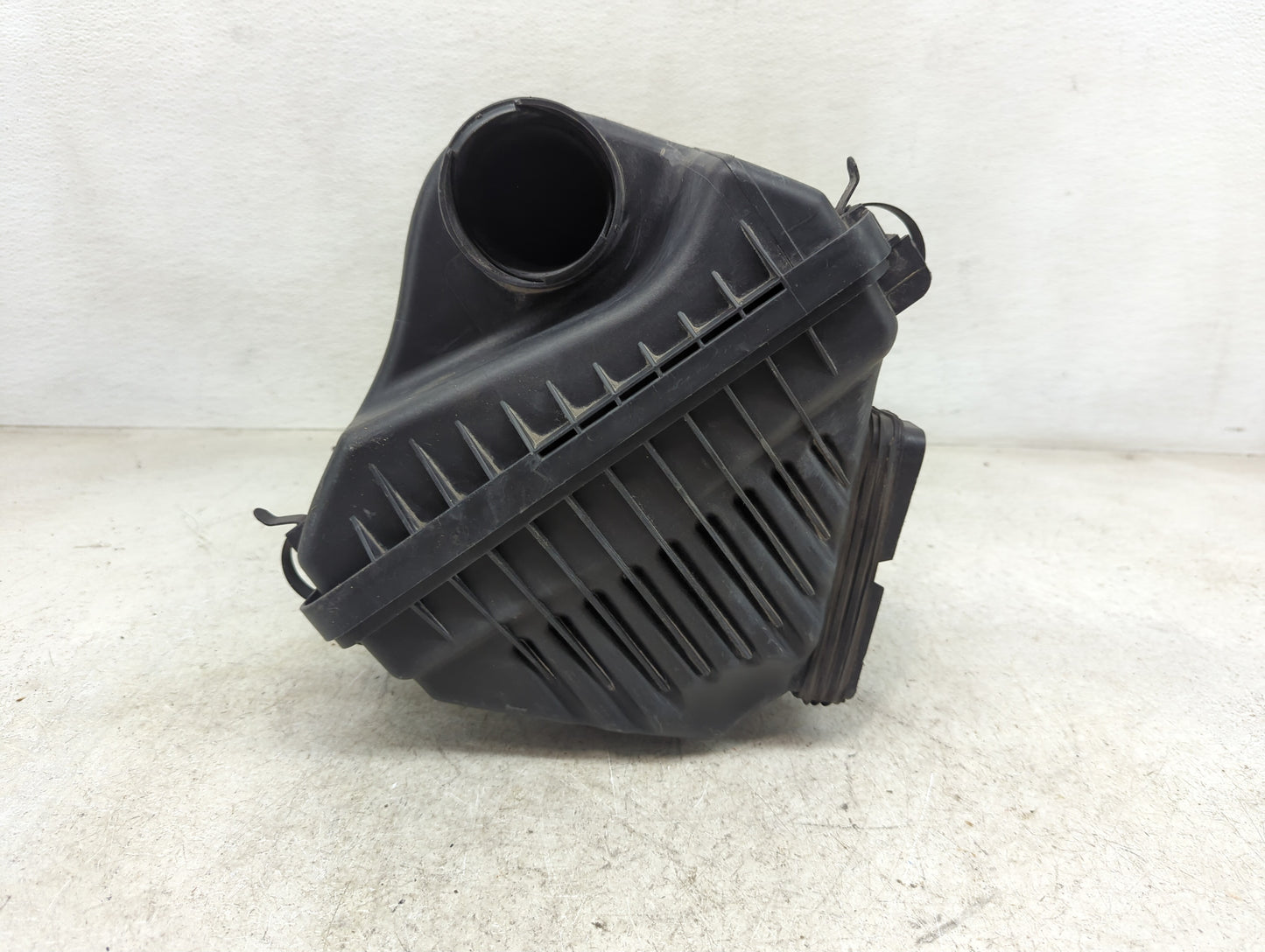 2011-2014 Hyundai Sonata Air Cleaner Intake-duct Hose Tube - Oemusedautoparts1.com