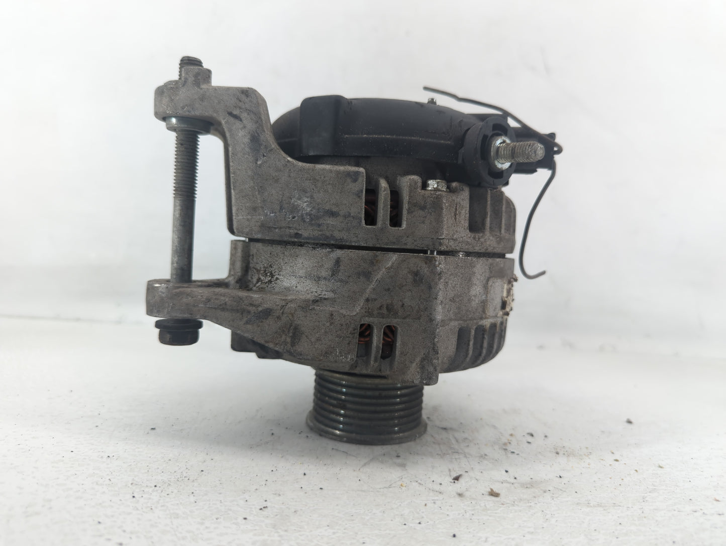 2014 Hyundai Sonata Alternator Replacement Generator Charging Assembly Engine OEM Fits Fits 2015 OEM Used Auto Parts - Oemus