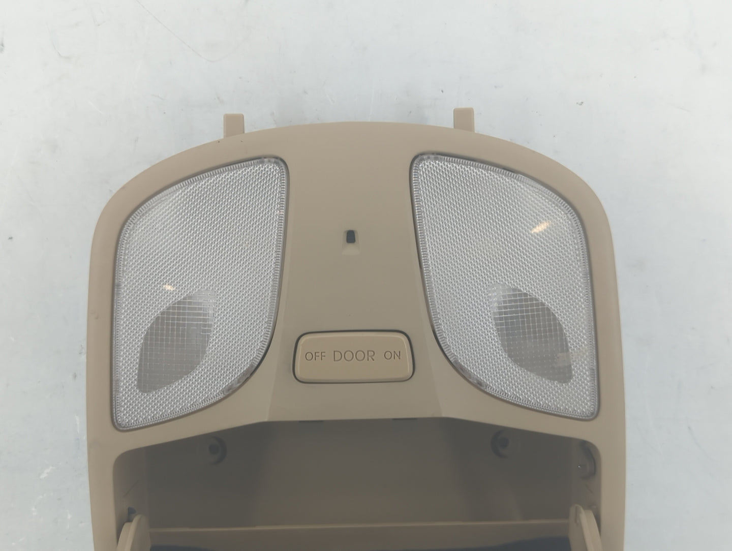 2011-2015 Hyundai Sonata Overhead Roof Console 608577 - Oemusedautoparts1.com