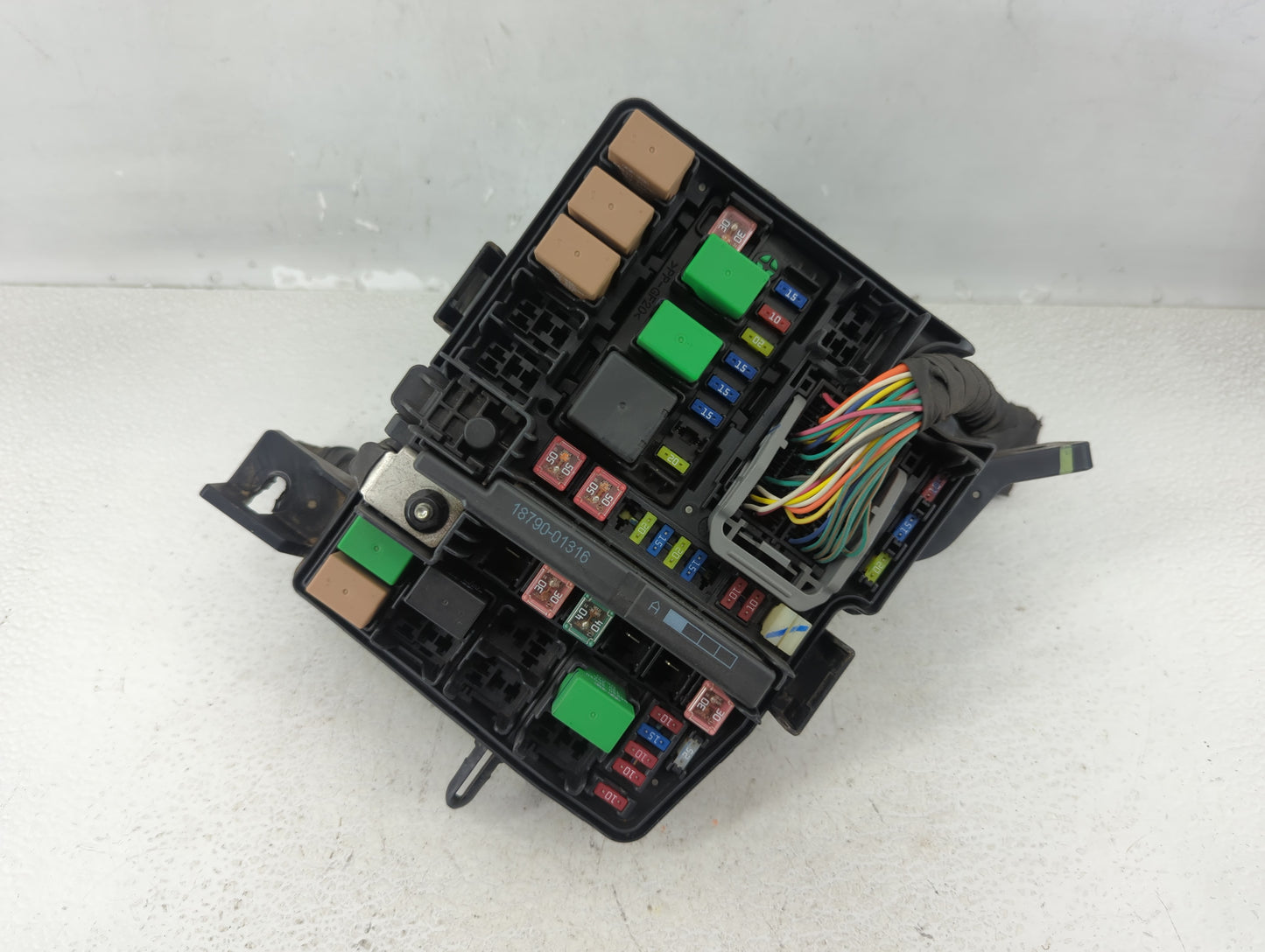 2011-2014 Hyundai Sonata Fusebox Fuse Box Panel Relay Module P/N:VS917503Q070YC Fits Fits 2011 2012 2013 2014 OEM Used Auto 