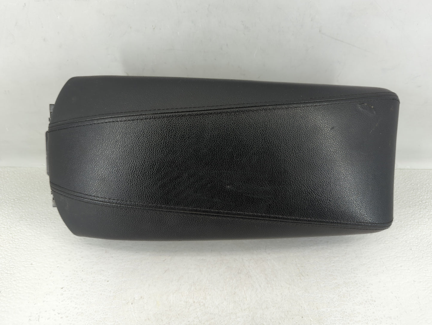 2014 Hyundai Sonata Center Console Armrest Cover Lid Black - Oemusedautoparts1.com