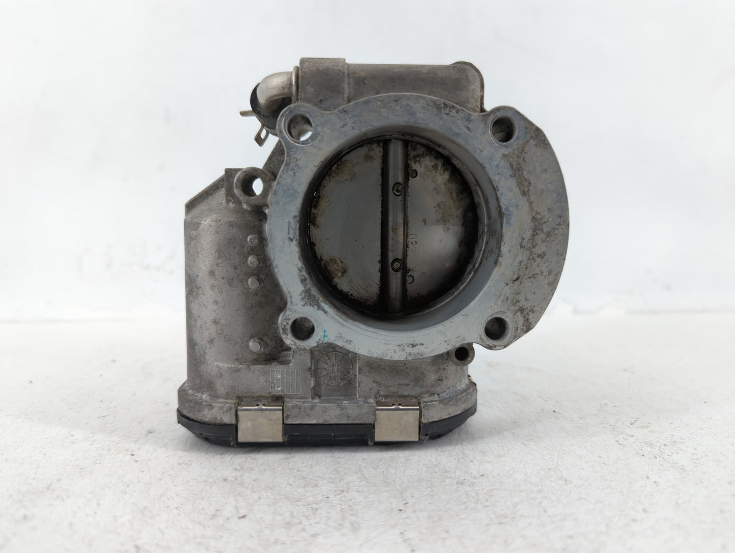 2011-2014 Hyundai Sonata Throttle Body P/N:35100-2G700 Fits Fits 2011 2012 2013 2014 2015 2016 OEM Used Auto Parts - Oemused