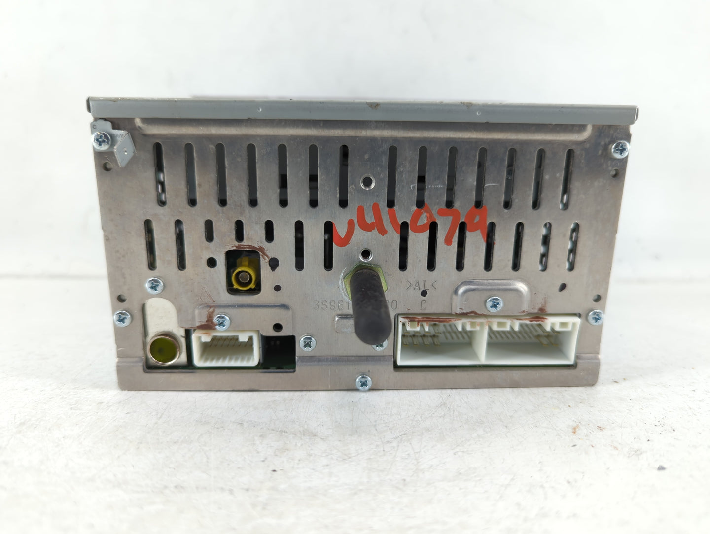 2014-2015 Hyundai Sonata Radio AM FM Cd Player Receiver Replacement P/N:96180-3Q8004X Fits Fits 2014 2015 OEM Used Auto Part