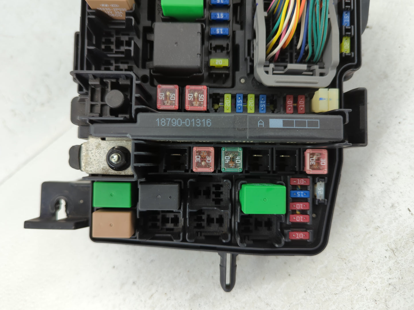 2011-2014 Hyundai Sonata Fusebox Fuse Box Panel Relay Module P/N:91950-3S712 Fits Fits 2011 2012 2013 2014 OEM Used Auto Par