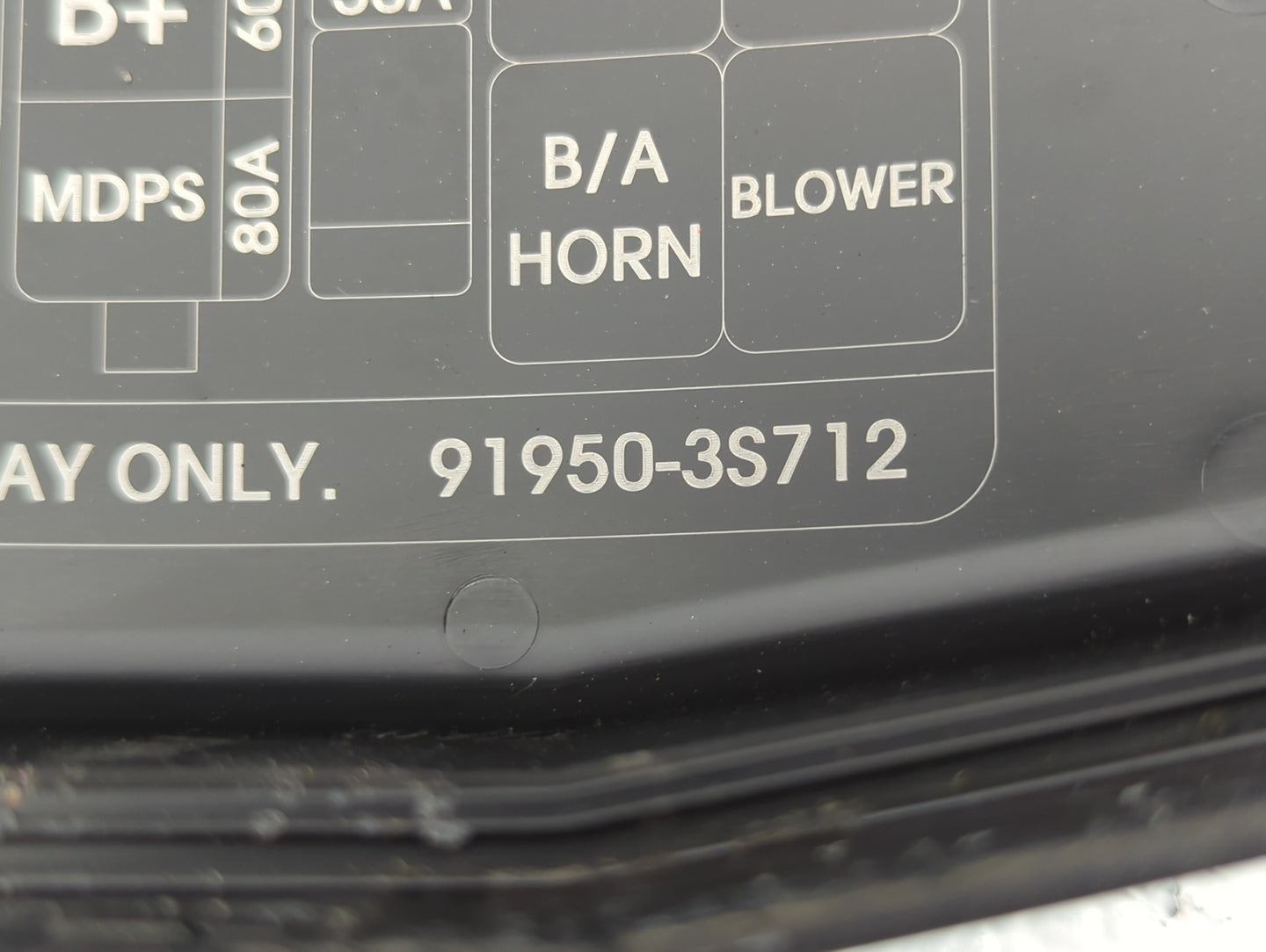 2011-2014 Hyundai Sonata Fusebox Fuse Box Panel Relay Module P/N:91950-3S712 Fits Fits 2011 2012 2013 2014 OEM Used Auto Par