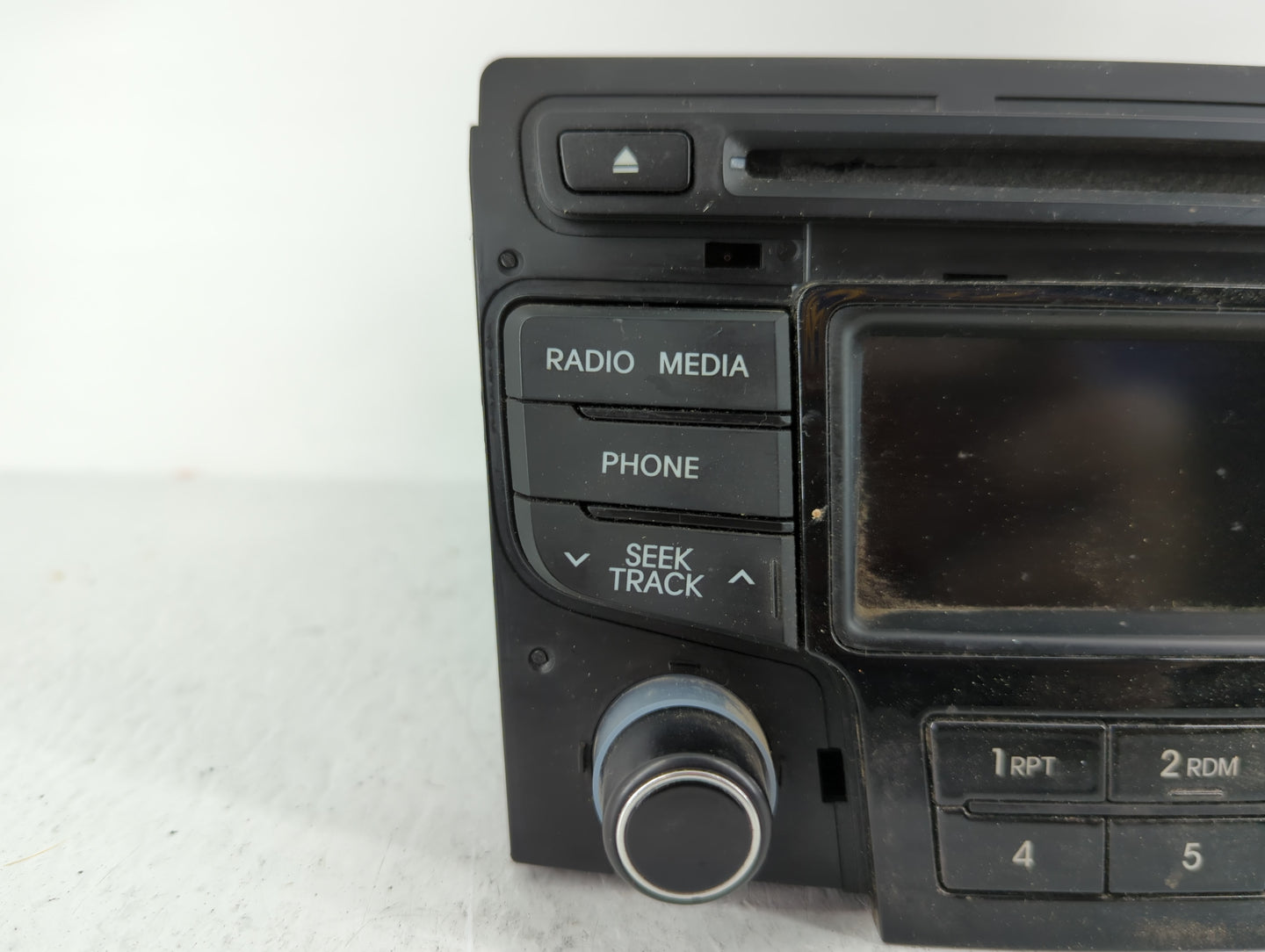 2013-2014 Hyundai Sonata Am Fm Cd Player Radio Receiver - Oemusedautoparts1.com