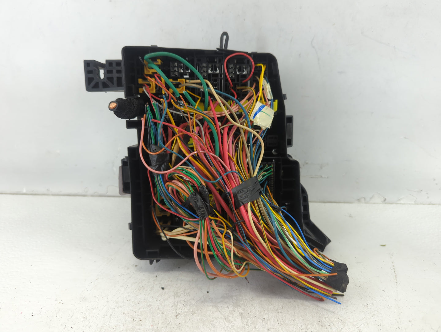2011-2014 Hyundai Sonata Fusebox Fuse Box Panel Relay Module P/N:91950-3S712 Fits Fits 2011 2012 2013 2014 OEM Used Auto Par