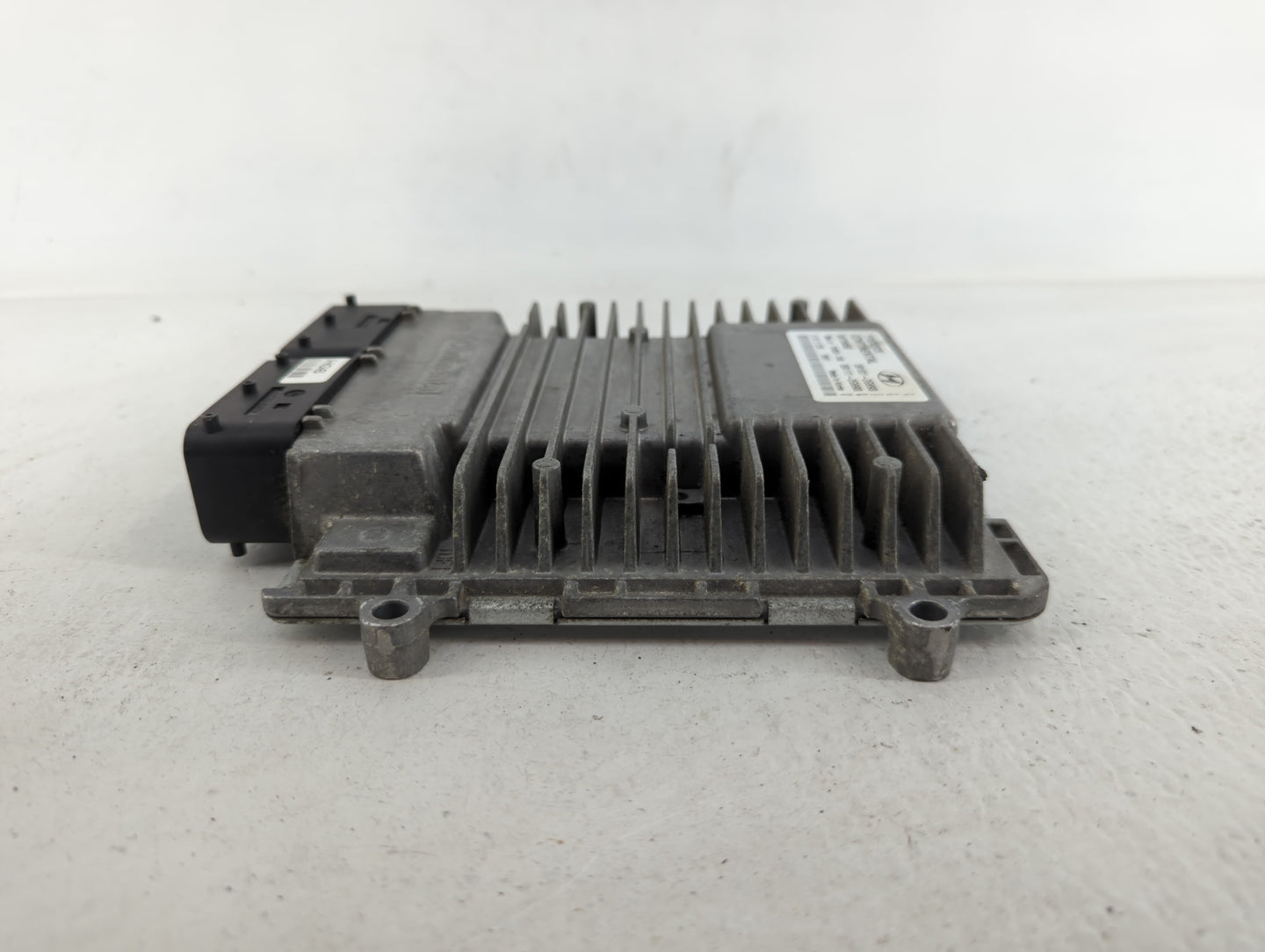 2011-2014 Hyundai Sonata PCM Engine Control Computer ECU ECM PCU OEM P/N:39101-2G693 Fits Fits 2011 2012 2013 2014 OEM Used 