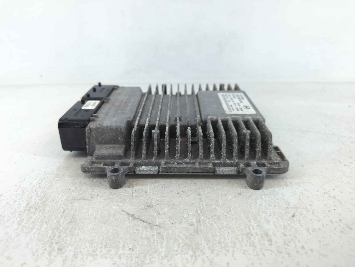 2011-2014 Hyundai Sonata PCM Engine Control Computer ECU ECM PCU OEM P/N:39111-2G669 39101-2G669 Fits Fits 2011 2012 2013 20