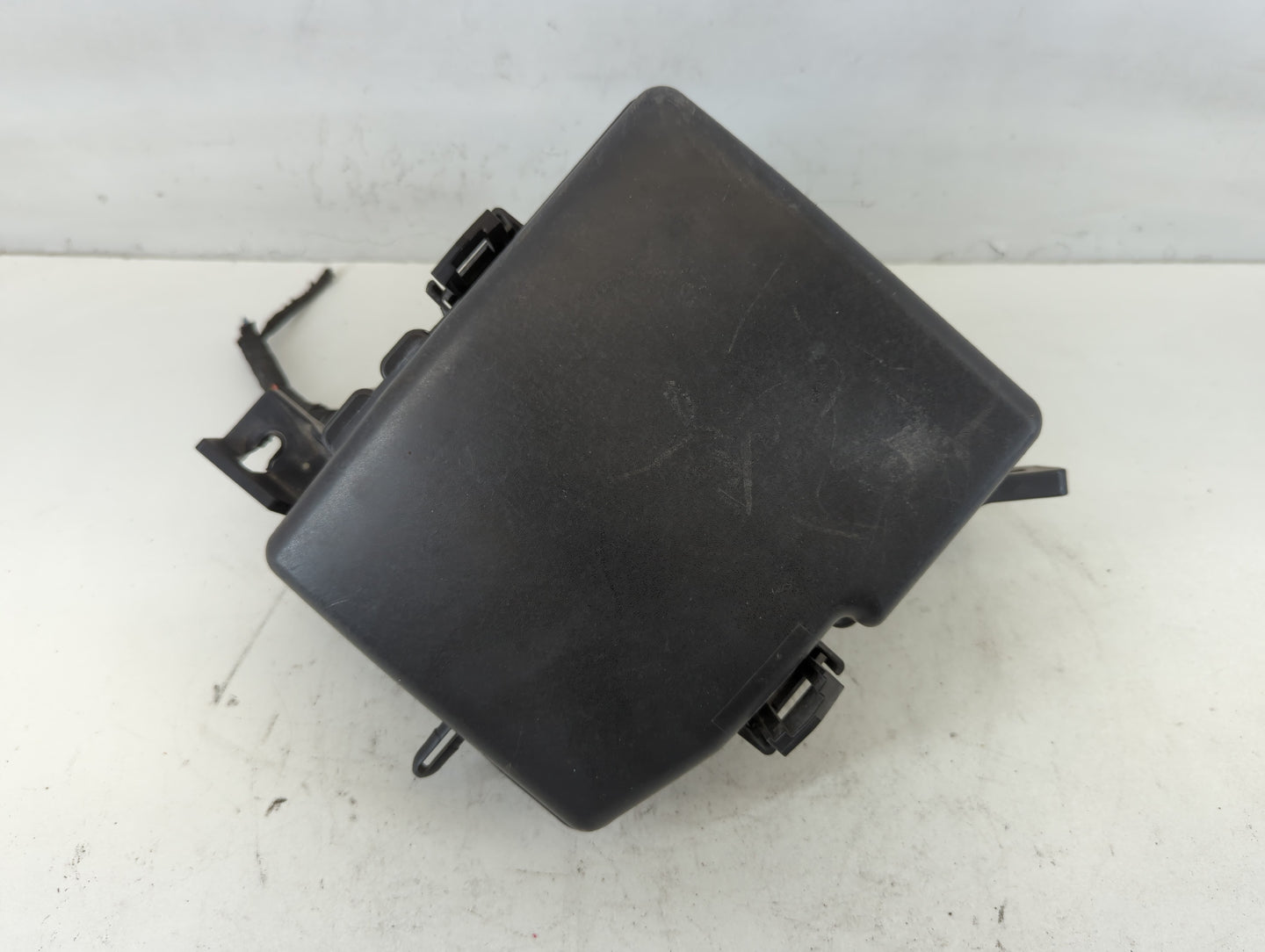 2011-2014 Hyundai Sonata Fusebox Fuse Box Panel Relay Module P/N:91950-3S712 Fits Fits 2011 2012 2013 2014 OEM Used Auto Par