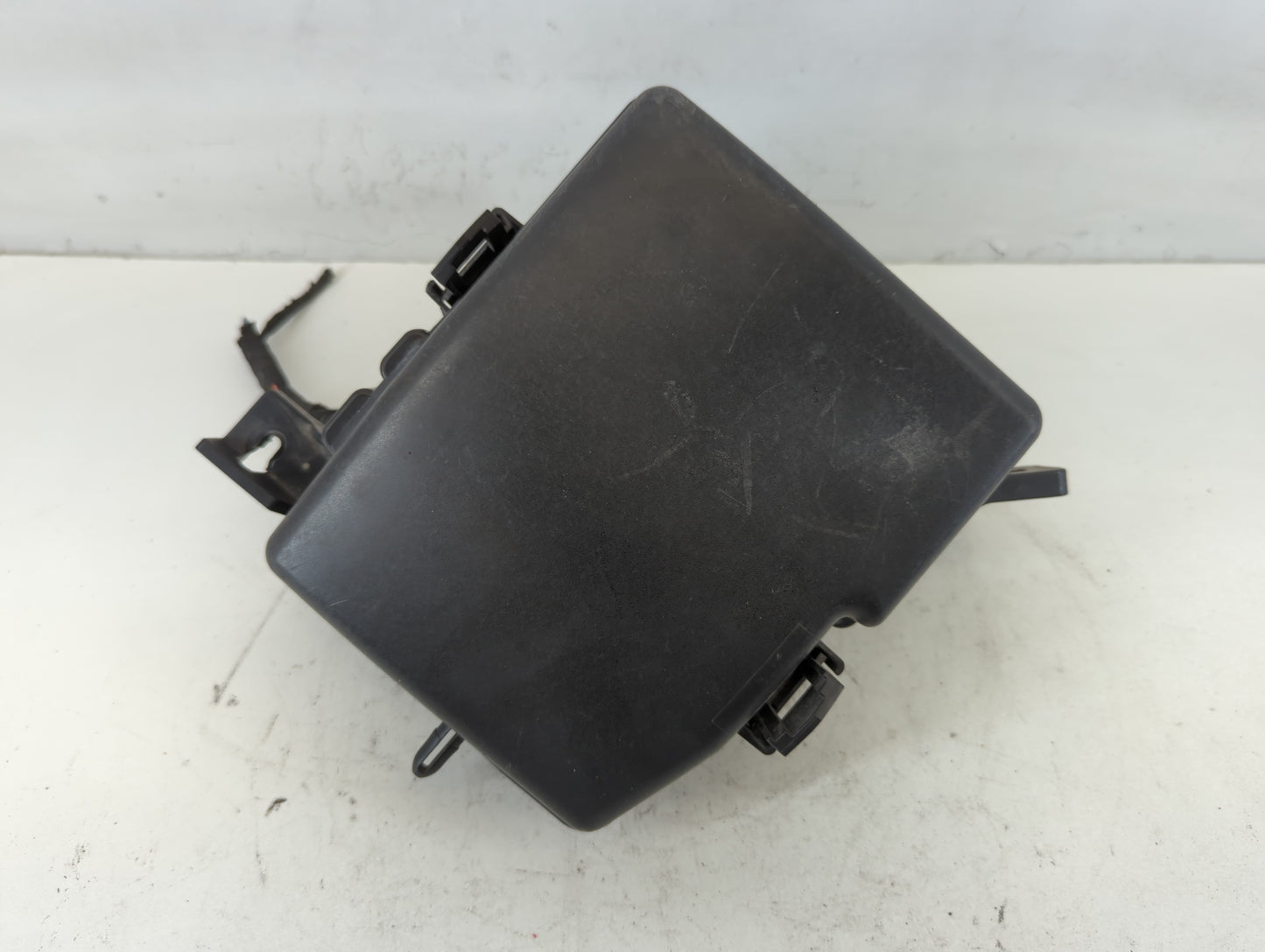 2011-2014 Hyundai Sonata Fusebox Fuse Box Panel Relay Module P/N:91950-3S712 Fits Fits 2011 2012 2013 2014 OEM Used Auto Par