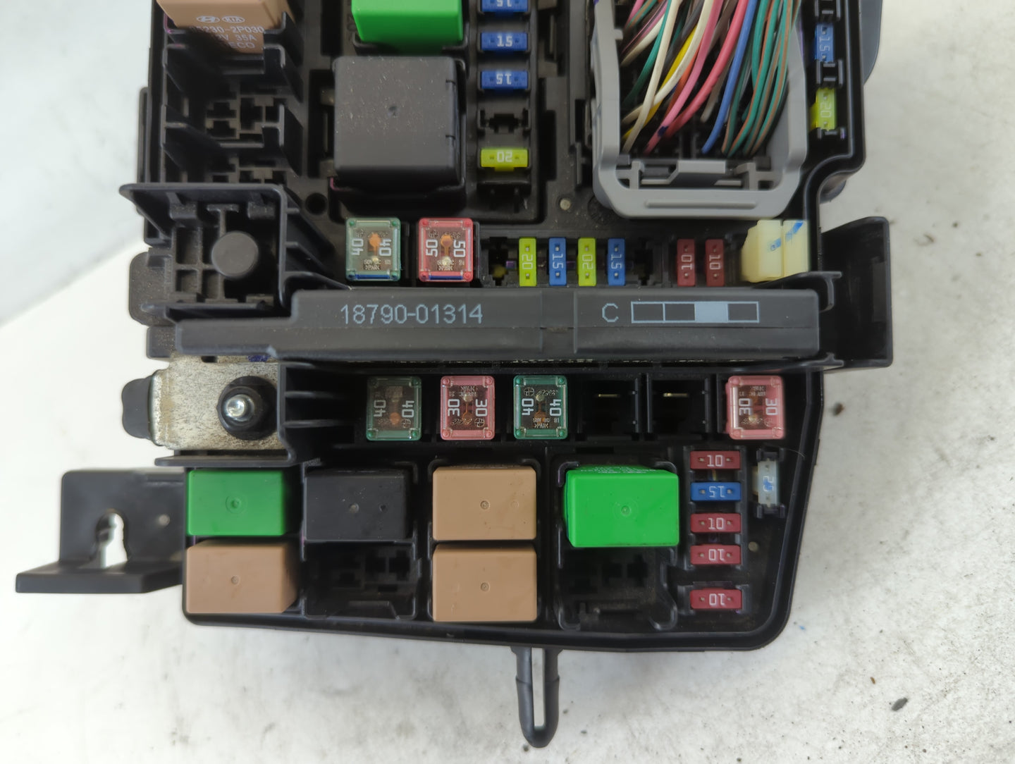 2011-2014 Hyundai Sonata Fusebox Fuse Box Panel Relay Module P/N:91950-3S741 Fits Fits 2011 2012 2013 2014 OEM Used Auto Par