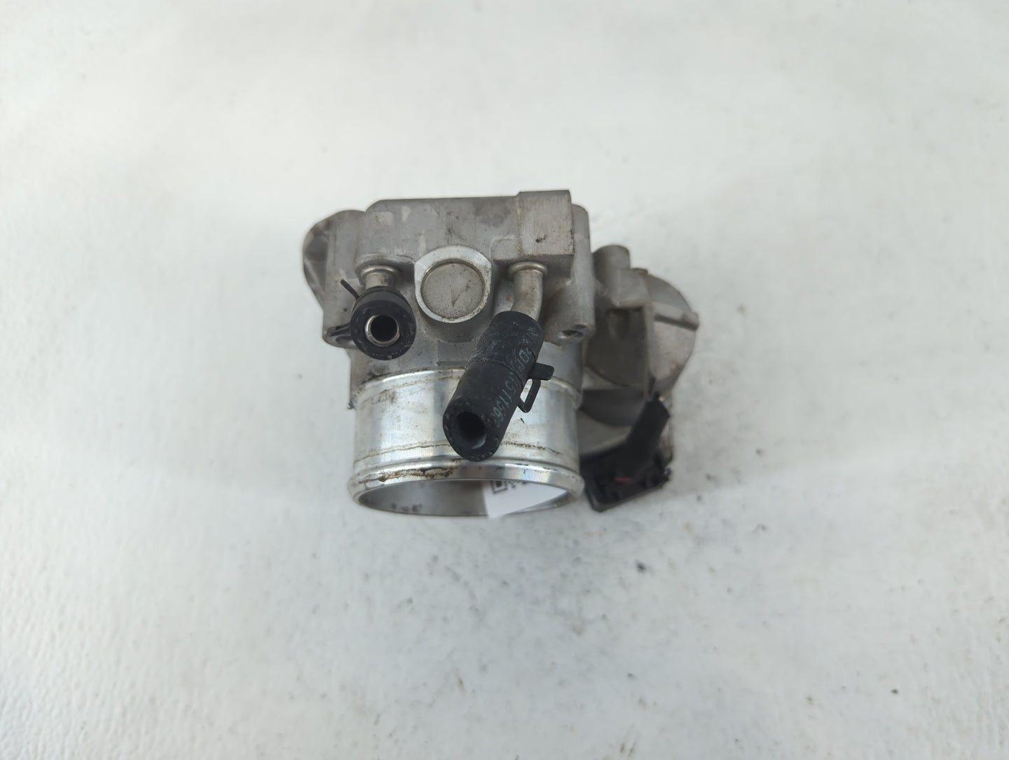 2011-2014 Hyundai Sonata Throttle Body P/N:35100-2G710 Fits Fits 2011 2012 2013 2014 2015 2016 OEM Used Auto Parts - Oemused