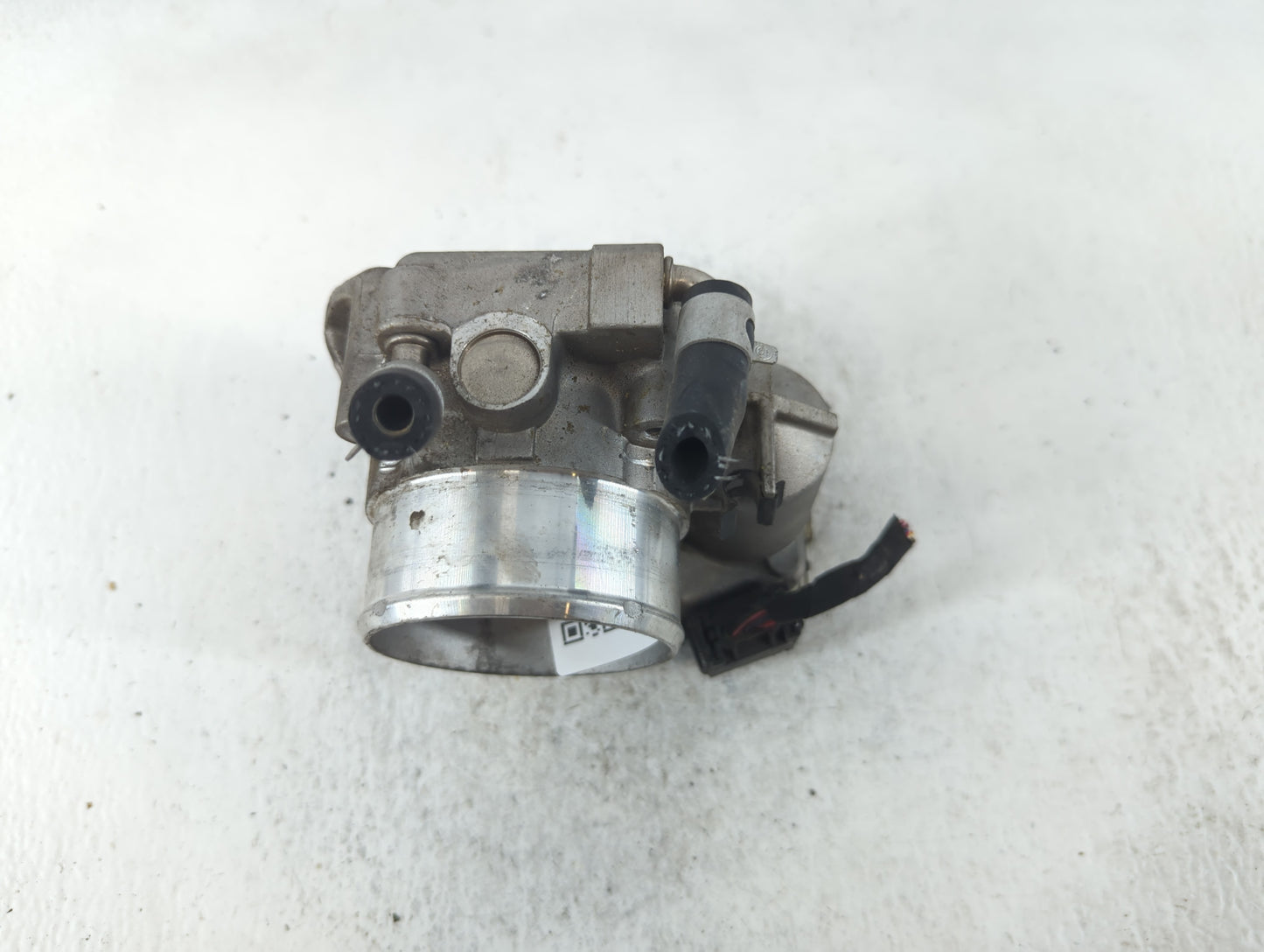 2011-2014 Hyundai Sonata Throttle Body P/N:35100-2G700 Fits Fits 2011 2012 2013 2014 2015 2016 OEM Used Auto Parts - Oemused