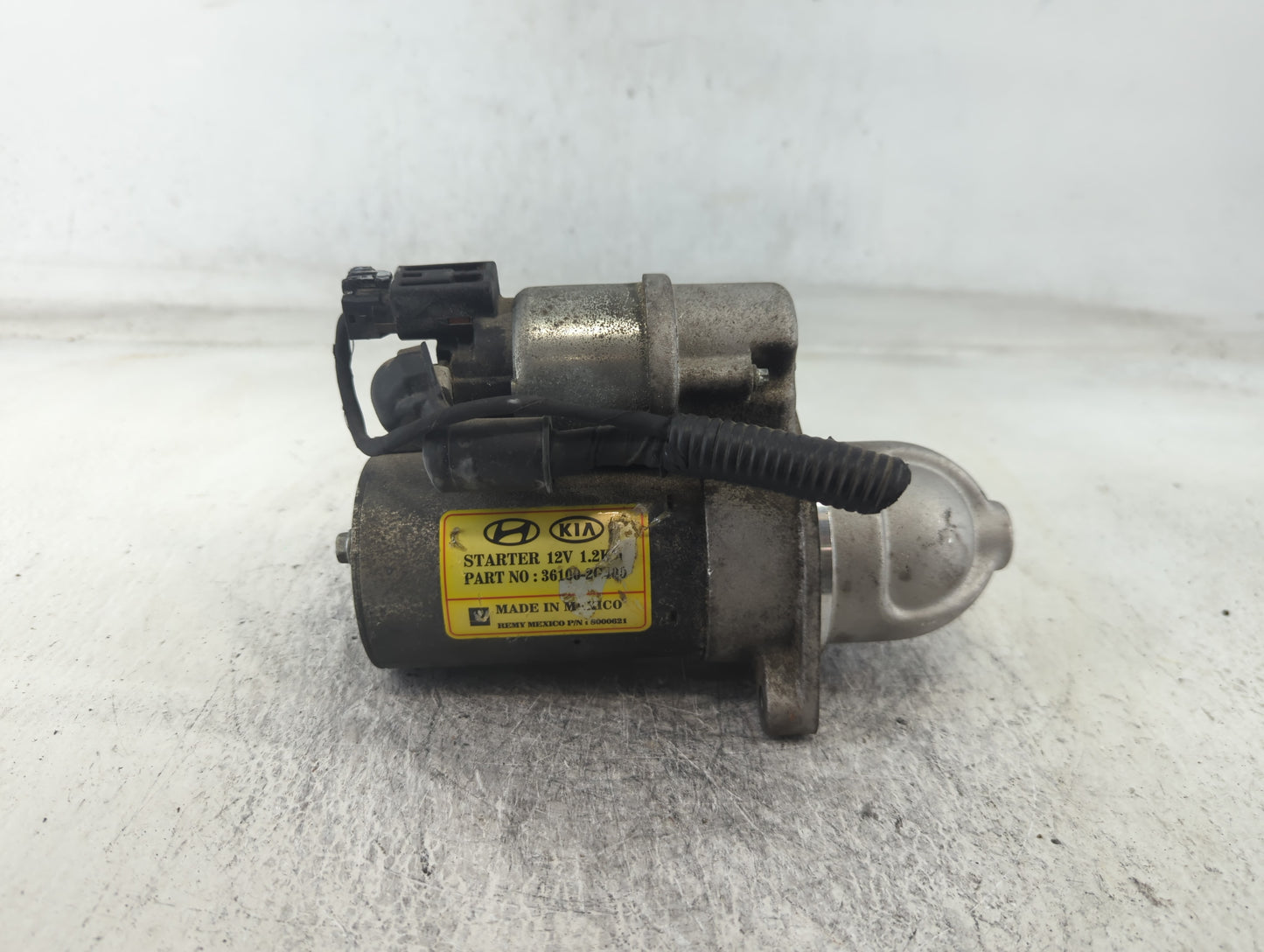 2008-2014 Hyundai Sonata Car Starter Motor Solenoid OEM P/N:36100-2G400 Fits Fits 2008 2009 2010 2011 2012 2013 2014 OEM Use