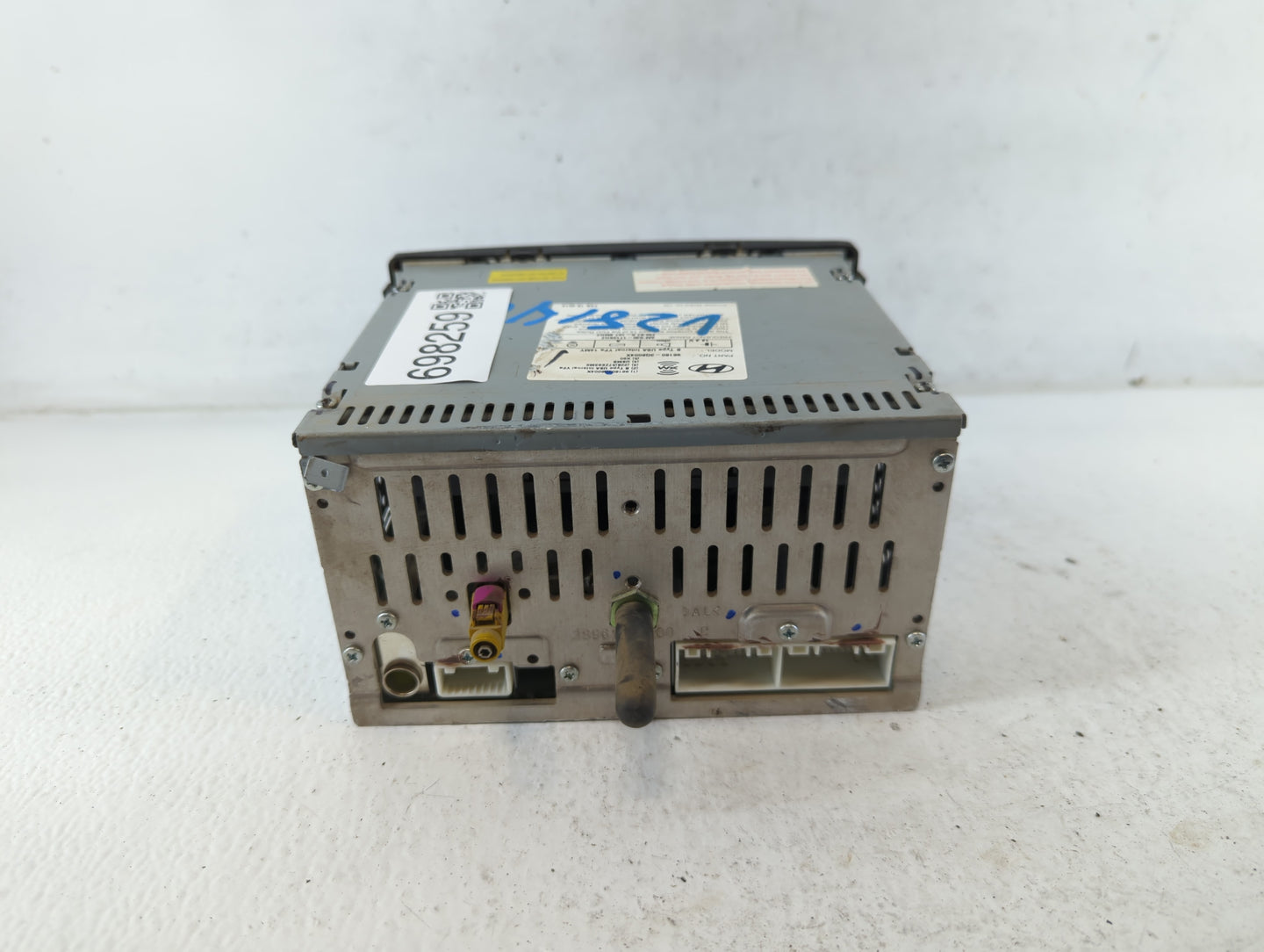 2014-2015 Hyundai Sonata Radio AM FM Cd Player Receiver Replacement P/N:96180-3Q8004X Fits Fits 2014 2015 OEM Used Auto Part