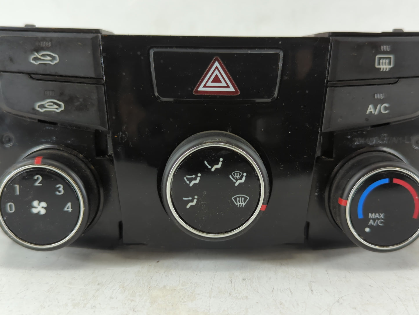 2014 Hyundai Sonata Climate Control Module Temperature AC/Heater Replacement P/N:97250-3Q030 Fits OEM Used Auto Parts - Oemu