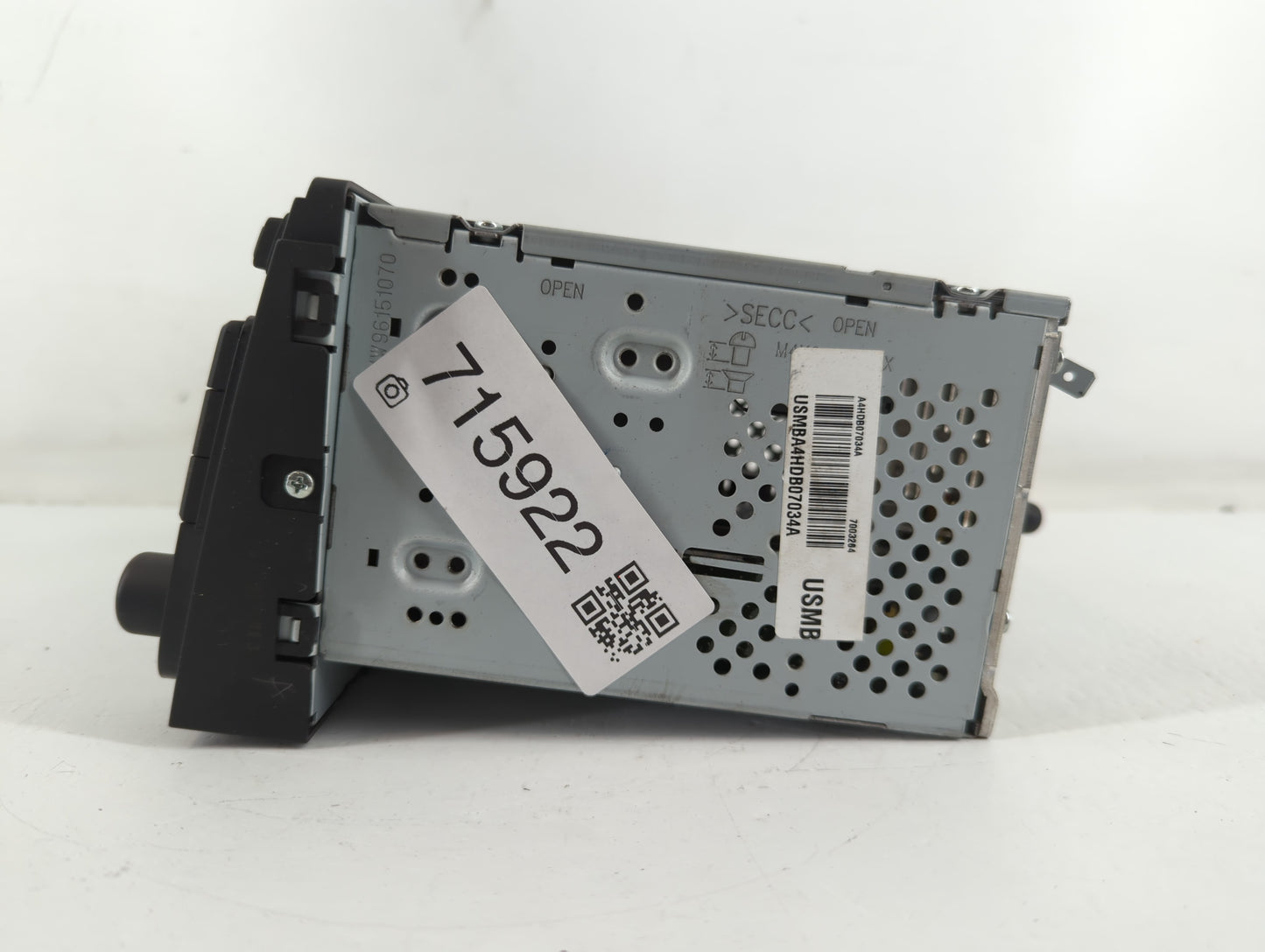 2014-2015 Hyundai Sonata Radio AM FM Cd Player Receiver Replacement P/N:96180-3Q8004X Fits Fits 2014 2015 OEM Used Auto Part