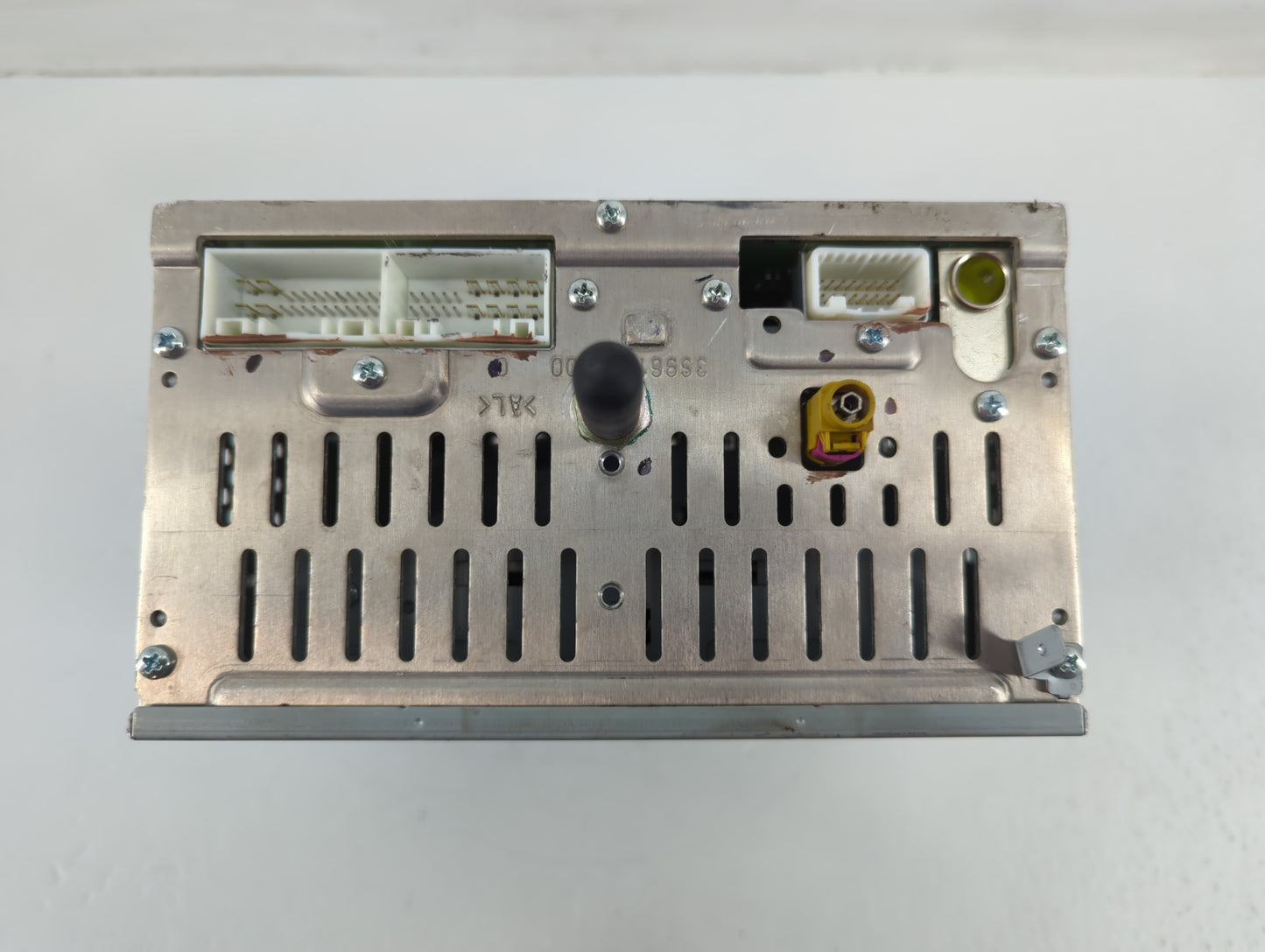 2014-2015 Hyundai Sonata Radio AM FM Cd Player Receiver Replacement P/N:96180-3Q8004X Fits Fits 2014 2015 OEM Used Auto Part