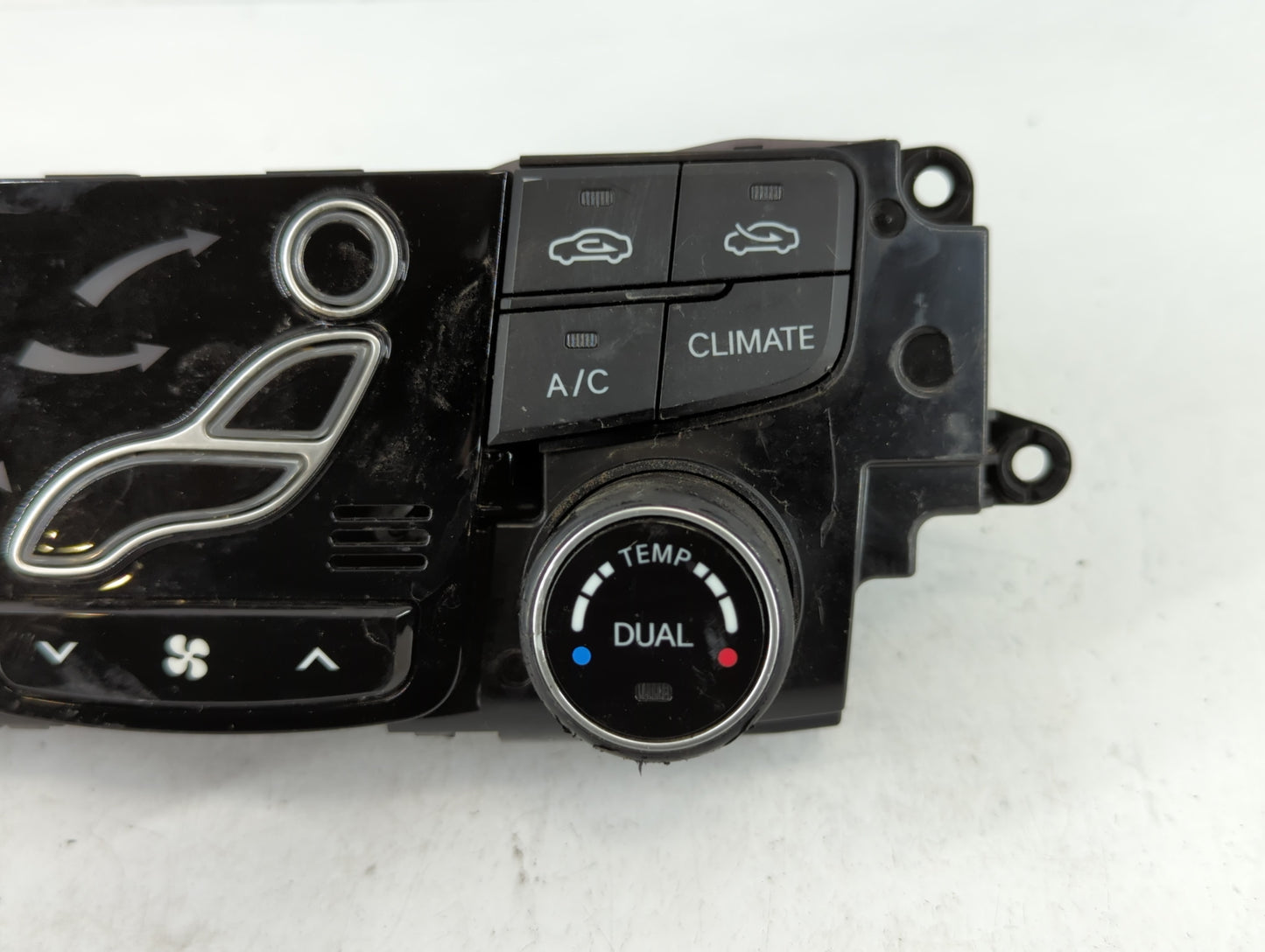 2011-2015 Hyundai Sonata Climate Control Module Temperature AC/Heater Replacement P/N:97250-4RDB5 Fits OEM Used Auto Parts -