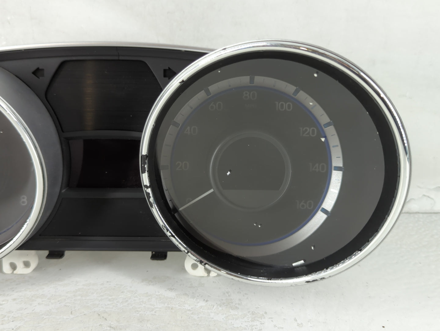2011-2014 Hyundai Sonata Instrument Cluster Speedometer Gauges P/N:94001-3Q015 Fits Fits 2011 2012 2013 2014 OEM Used Auto P