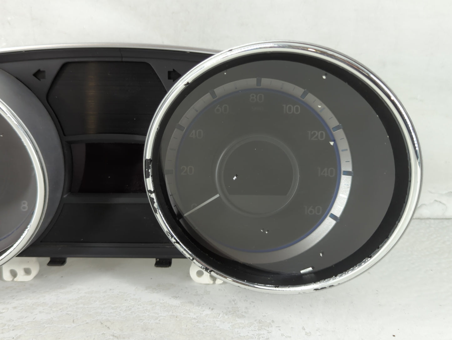 2011-2014 Hyundai Sonata Instrument Cluster Speedometer Gauges P/N:94001-3Q015 Fits Fits 2011 2012 2013 2014 OEM Used Auto P