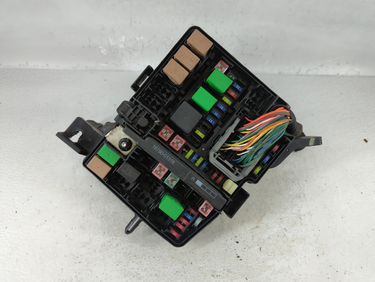2011-2014 Hyundai Sonata Fusebox Fuse Box Panel Relay Module P/N:91950-3S712 Fits Fits 2011 2012 2013 2014 OEM Used Auto Par