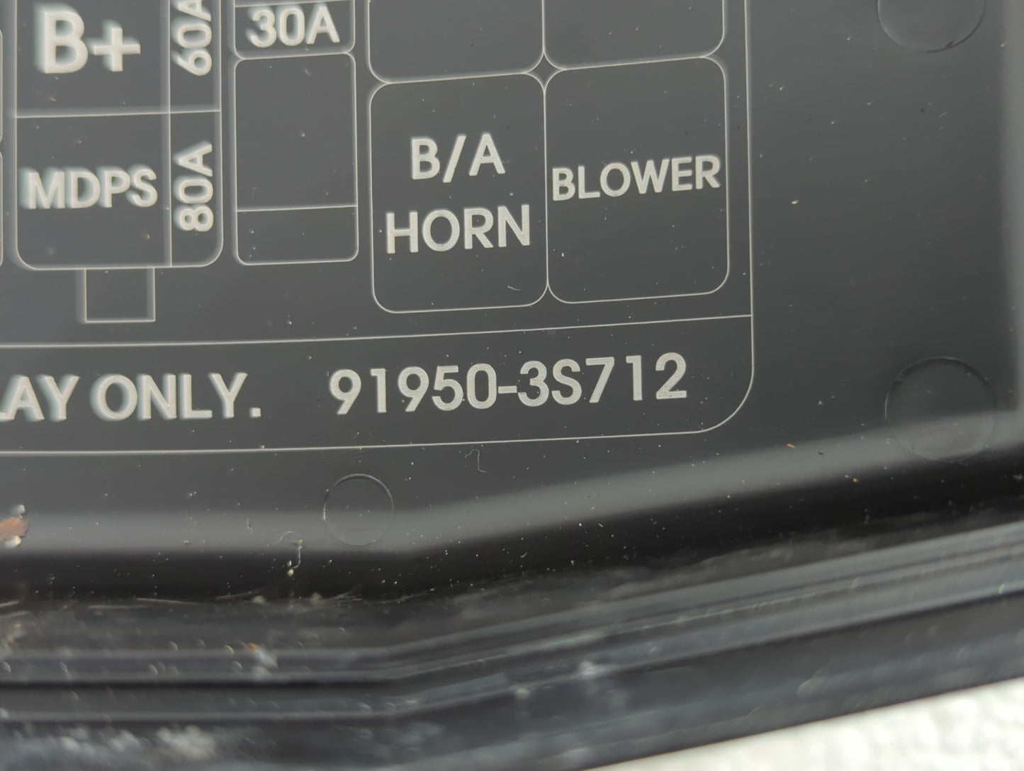 2011-2014 Hyundai Sonata Fusebox Fuse Box Panel Relay Module P/N:91950-3S712 Fits Fits 2011 2012 2013 2014 OEM Used Auto Par