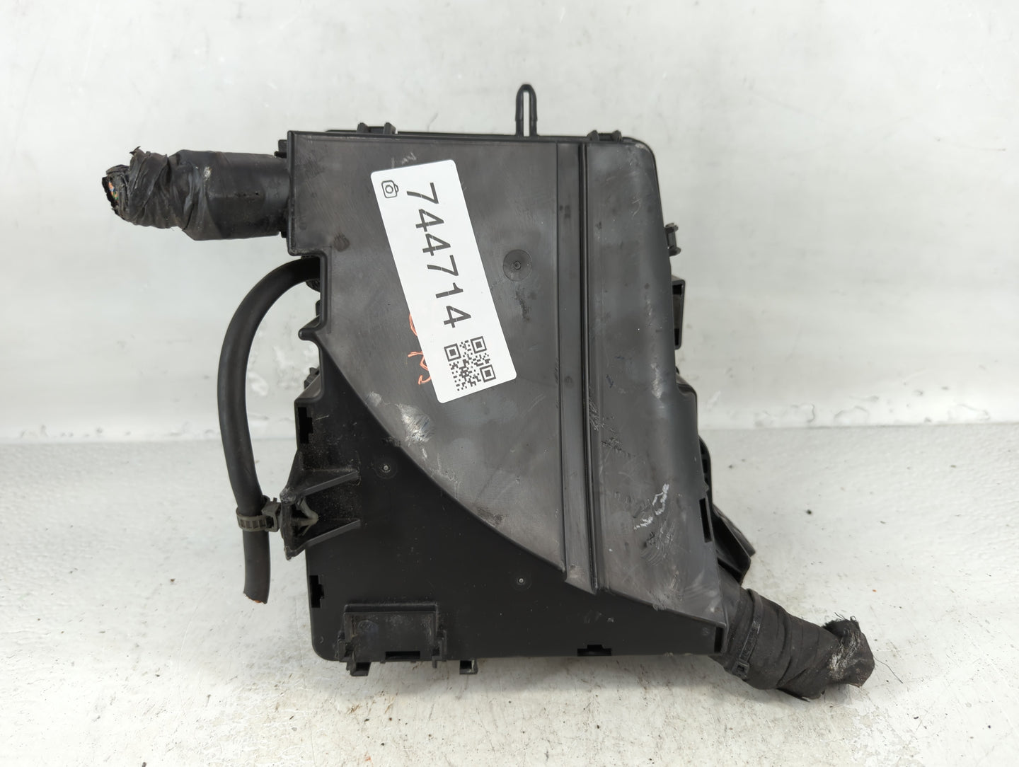 2011-2014 Hyundai Sonata Fusebox Fuse Box Panel Relay Module P/N:91950-3S712 Fits Fits 2011 2012 2013 2014 OEM Used Auto Par
