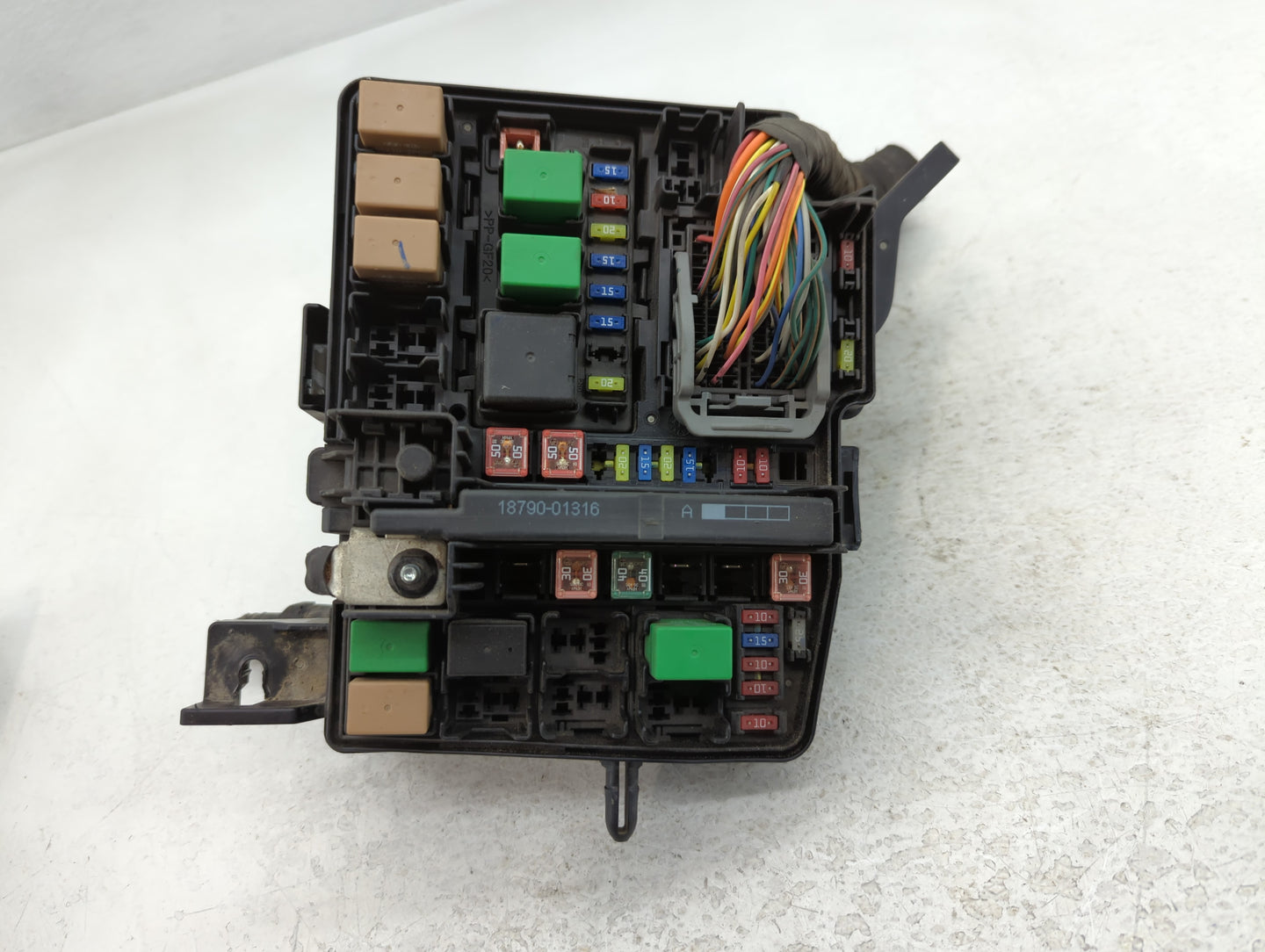 2011-2014 Hyundai Sonata Fusebox Fuse Box Panel Relay Module P/N:VS917503Q070YC Fits Fits 2011 2012 2013 2014 OEM Used Auto 
