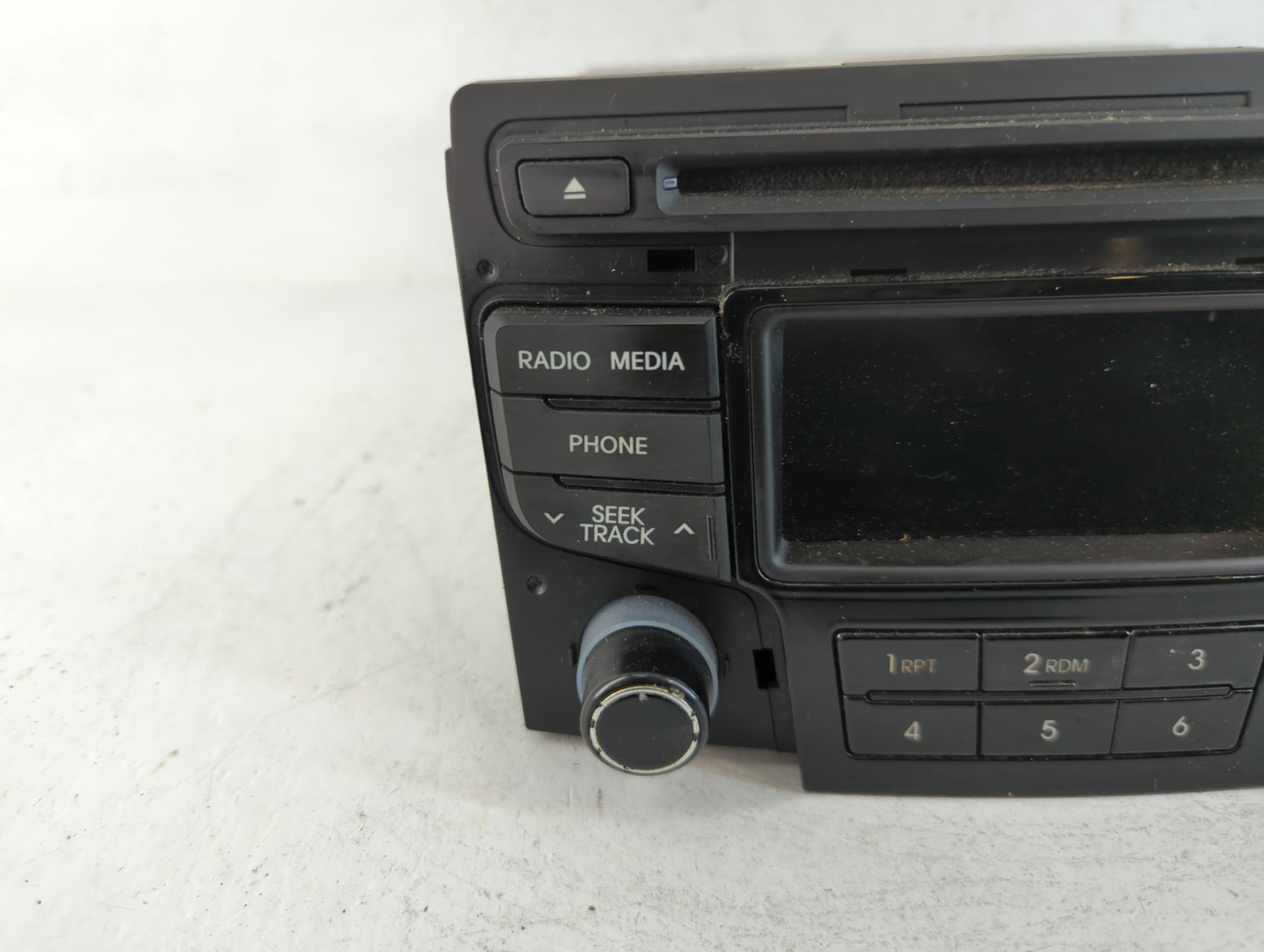 2013-2014 Hyundai Sonata Am Fm Cd Player Radio Receiver - Oemusedautoparts1.com