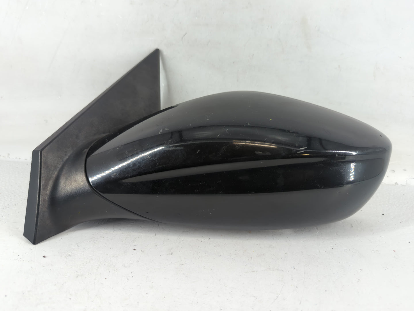 2011-2014 Hyundai Sonata Driver Side View Mirror - Left Door Mirror OEM Used - Oemusedautoparts1.com