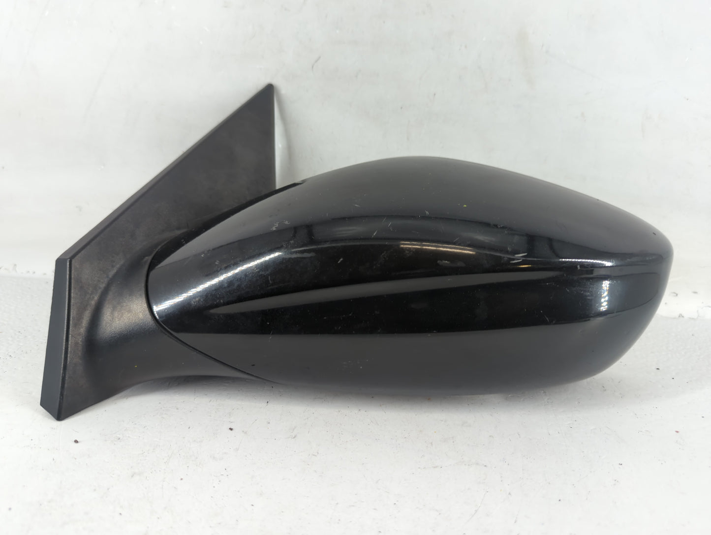 2011-2014 Hyundai Sonata Driver Side View Mirror - Left Door Mirror OEM Used - Oemusedautoparts1.com