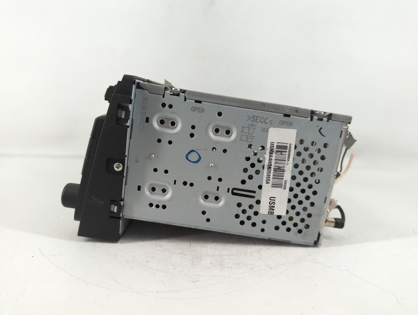 2013-2014 Hyundai Sonata Am Fm Cd Player Radio Receiver - Oemusedautoparts1.com