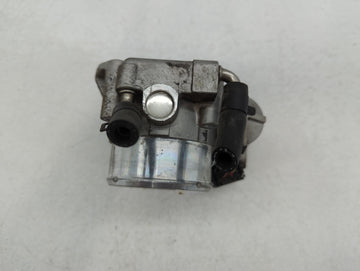 2011-2014 Hyundai Sonata Throttle Body P/N:35100-2G700 Fits Fits 2011 2012 2013 2014 2015 2016 OEM Used Auto Parts