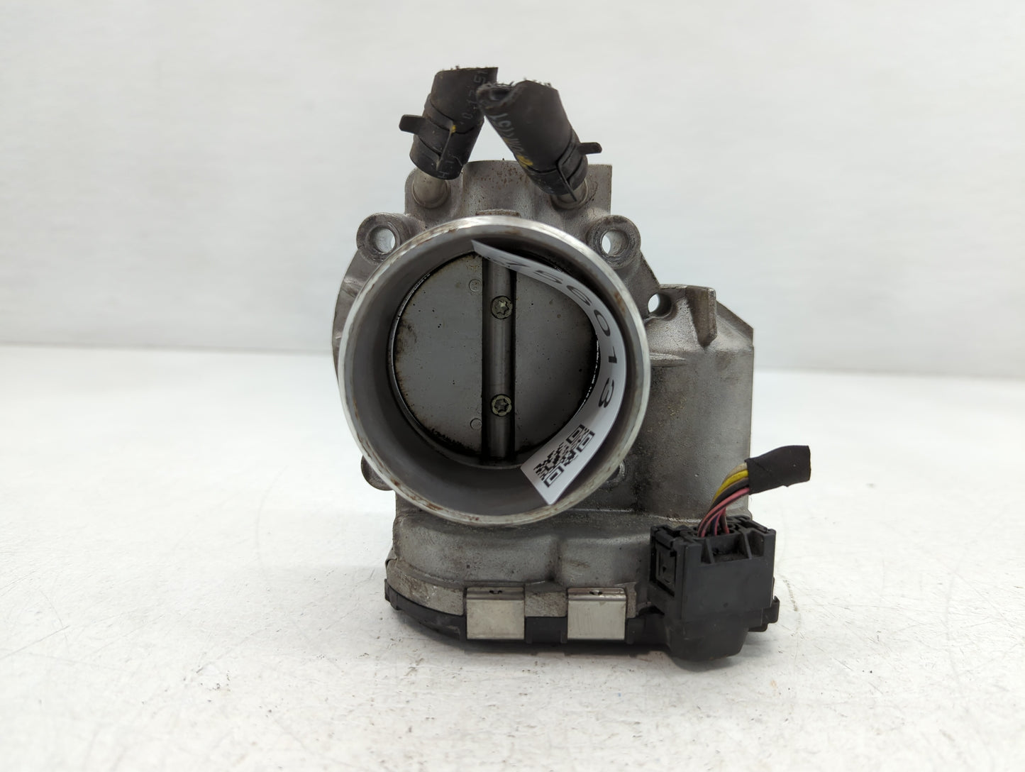 2011-2014 Hyundai Sonata Throttle Body P/N:35100-2G710 Fits Fits 2011 2012 2013 2014 2015 2016 OEM Used Auto Parts - Oemused