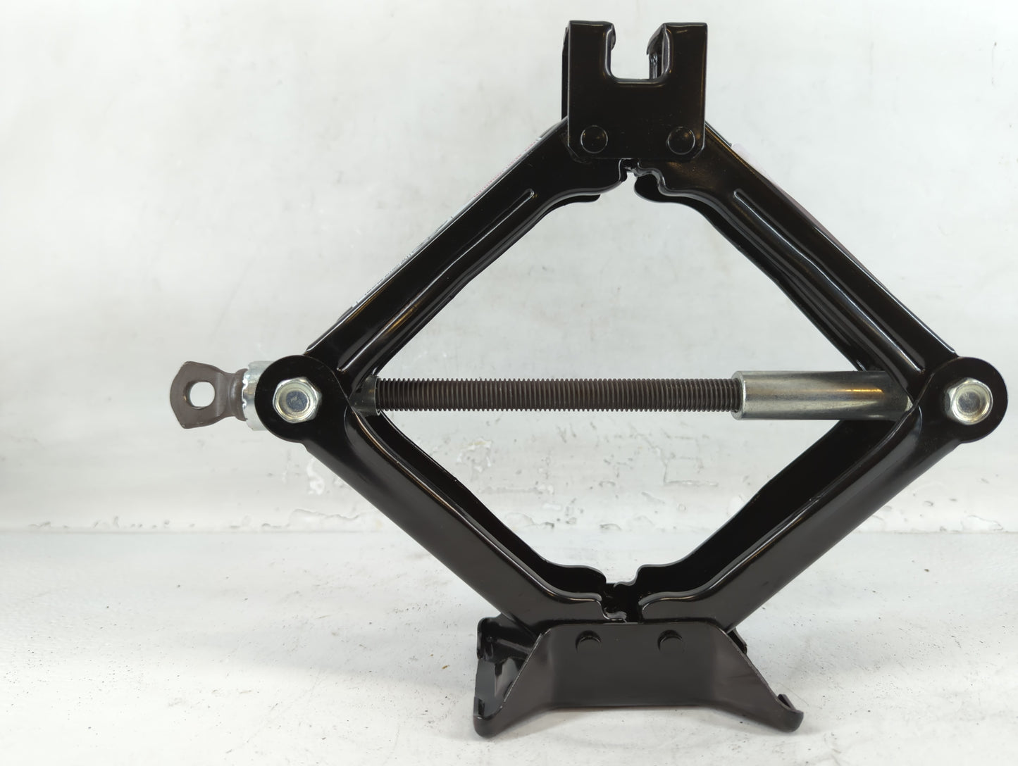 2014 Hyundai Sonata Spare Scissor Car Jack - Oemusedautoparts1.com