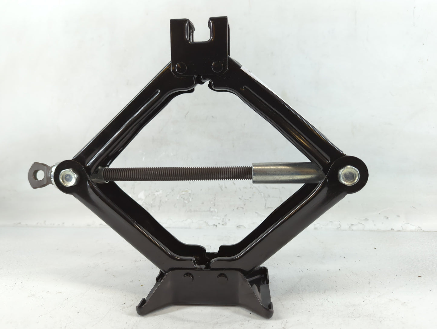 2014 Hyundai Sonata Spare Scissor Car Jack 757476 - Oemusedautoparts1.com