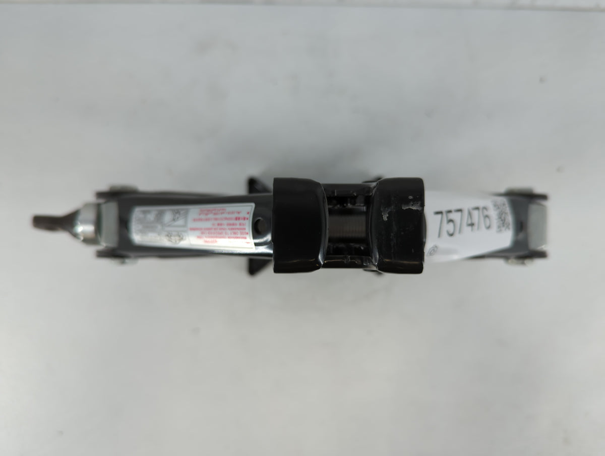 2014 Hyundai Sonata Spare Scissor Car Jack 757476 - Oemusedautoparts1.com
