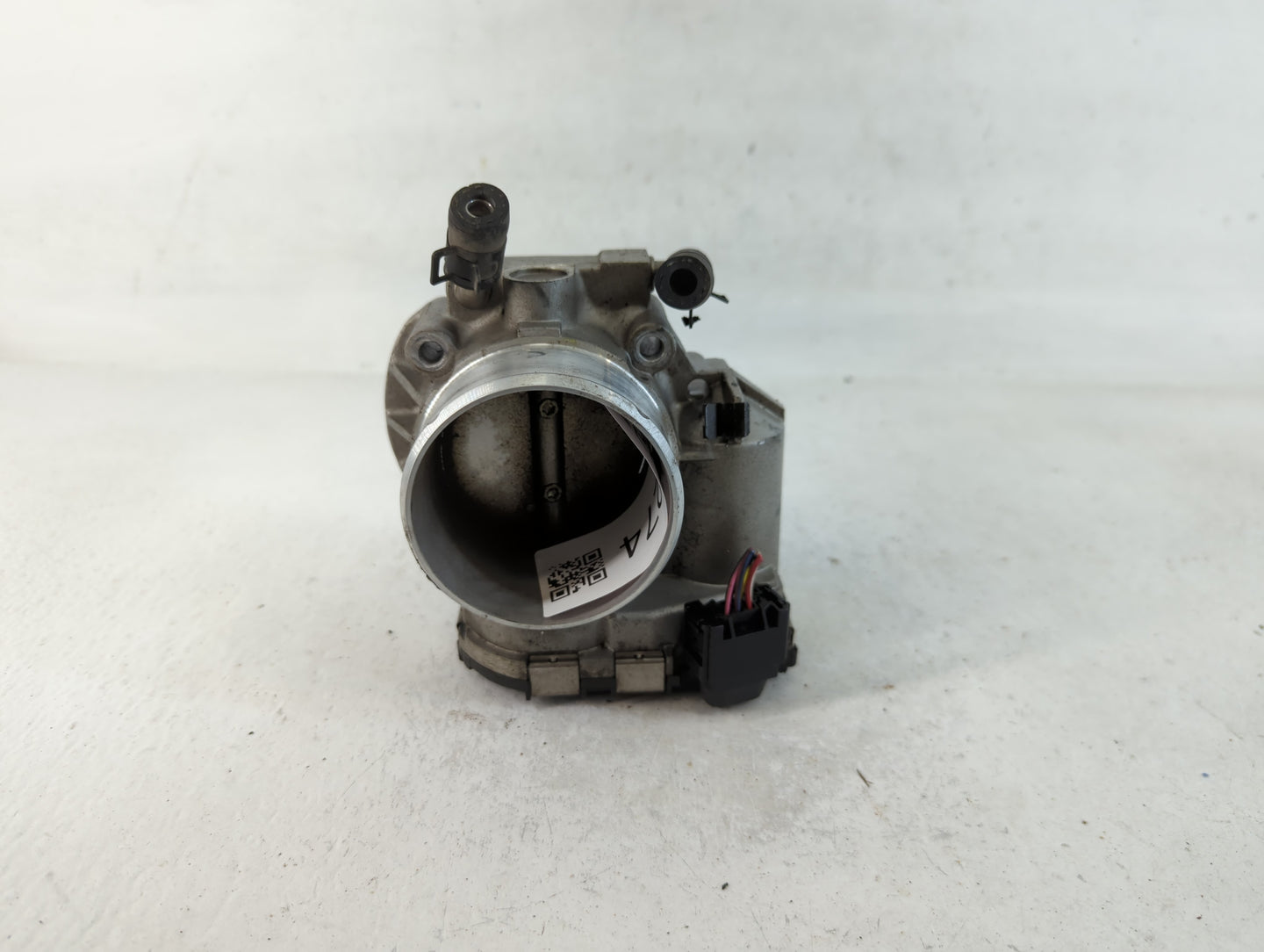 2011-2014 Hyundai Sonata Throttle Body P/N:35100-2G700 Fits Fits 2011 2012 2013 2014 2015 2016 OEM Used Auto Parts - Oemused