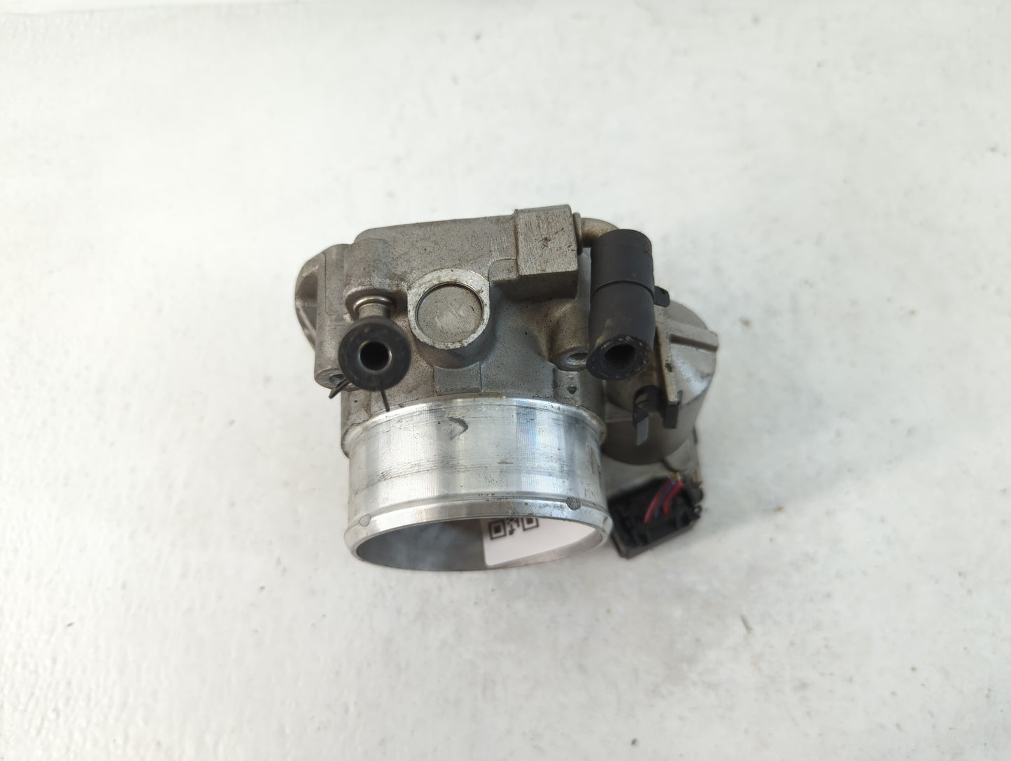 2011-2014 Hyundai Sonata Throttle Body P/N:35100-2G700 Fits Fits 2011 2012 2013 2014 2015 2016 OEM Used Auto Parts - Oemused