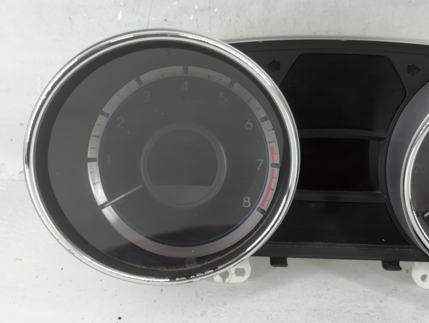 2011-2014 Hyundai Sonata Instrument Cluster Speedometer Gauges P/N:94001-3Q015 Fits Fits 2011 2012 2013 2014 OEM Used Auto P