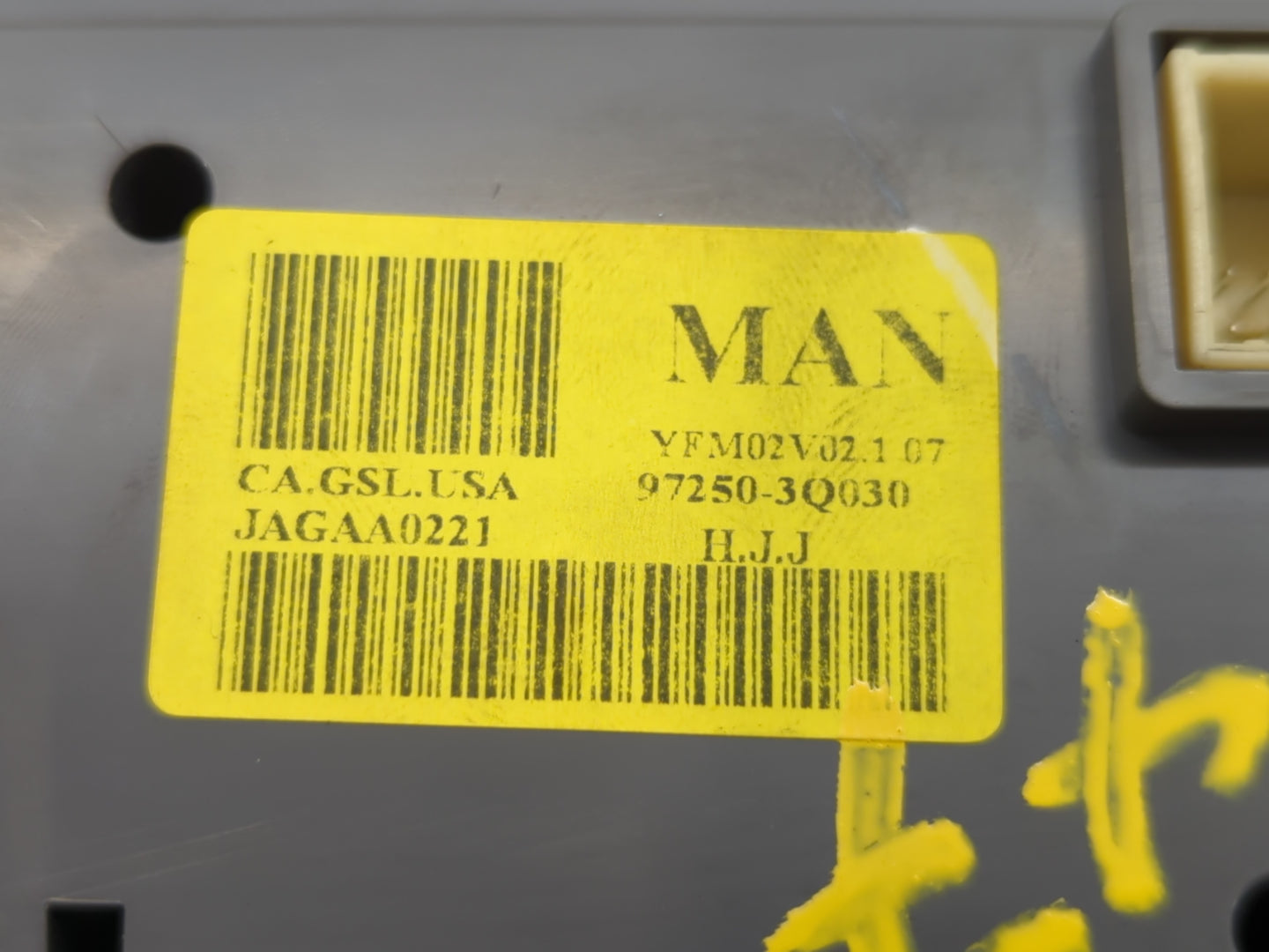 2014 Hyundai Sonata Climate Control Module Temperature AC/Heater Replacement P/N:97250-3Q030 Fits OEM Used Auto Parts - Oemu
