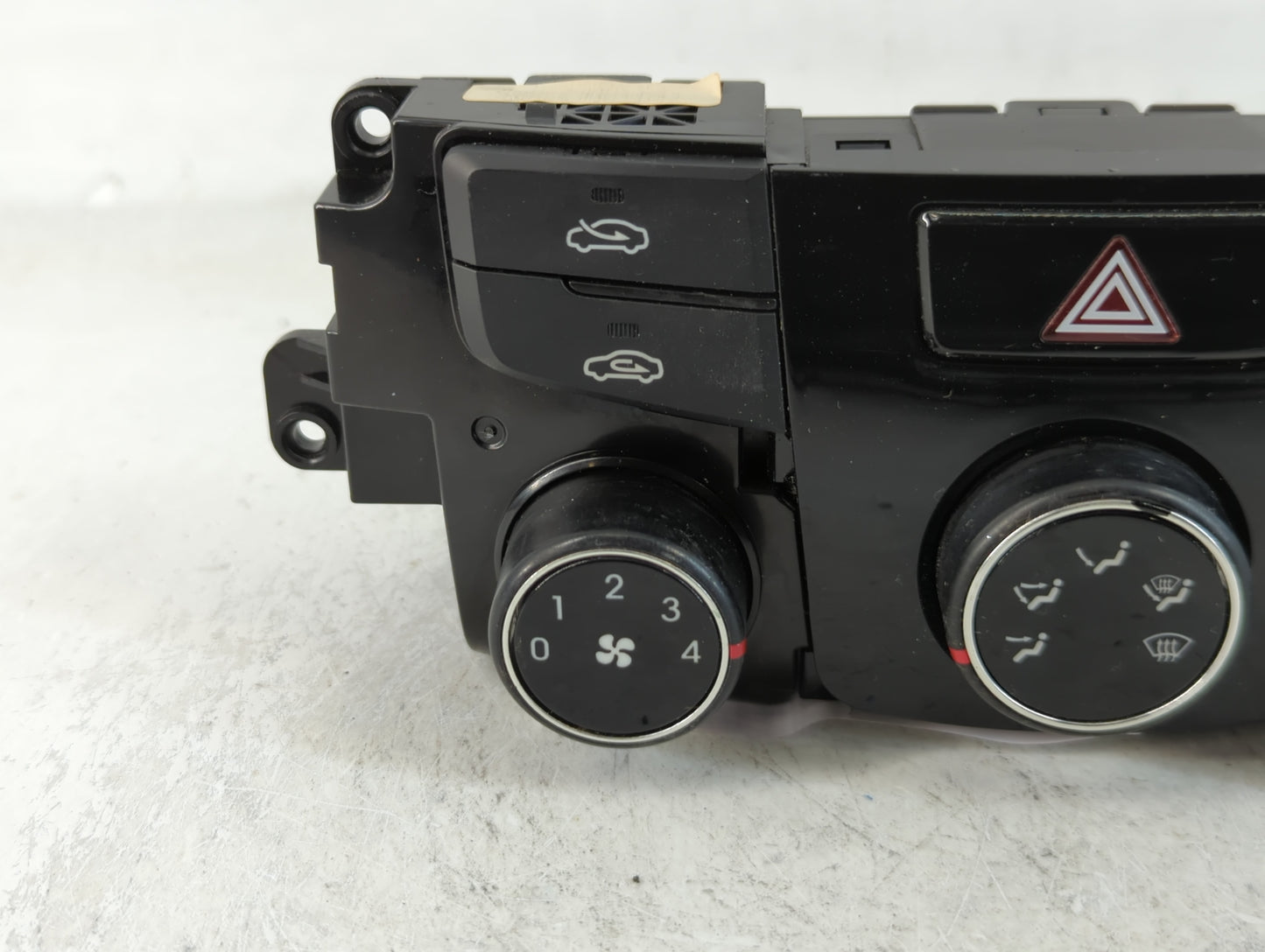 2014 Hyundai Sonata Climate Control Module Temperature AC/Heater Replacement P/N:97250-3Q030 Fits OEM Used Auto Parts - Oemu