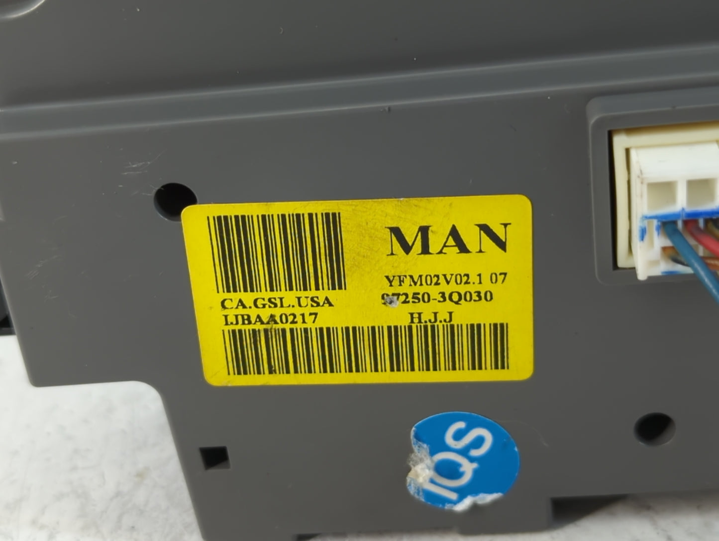 2014 Hyundai Sonata Climate Control Module Temperature AC/Heater Replacement P/N:97250-3Q030 Fits OEM Used Auto Parts - Oemu